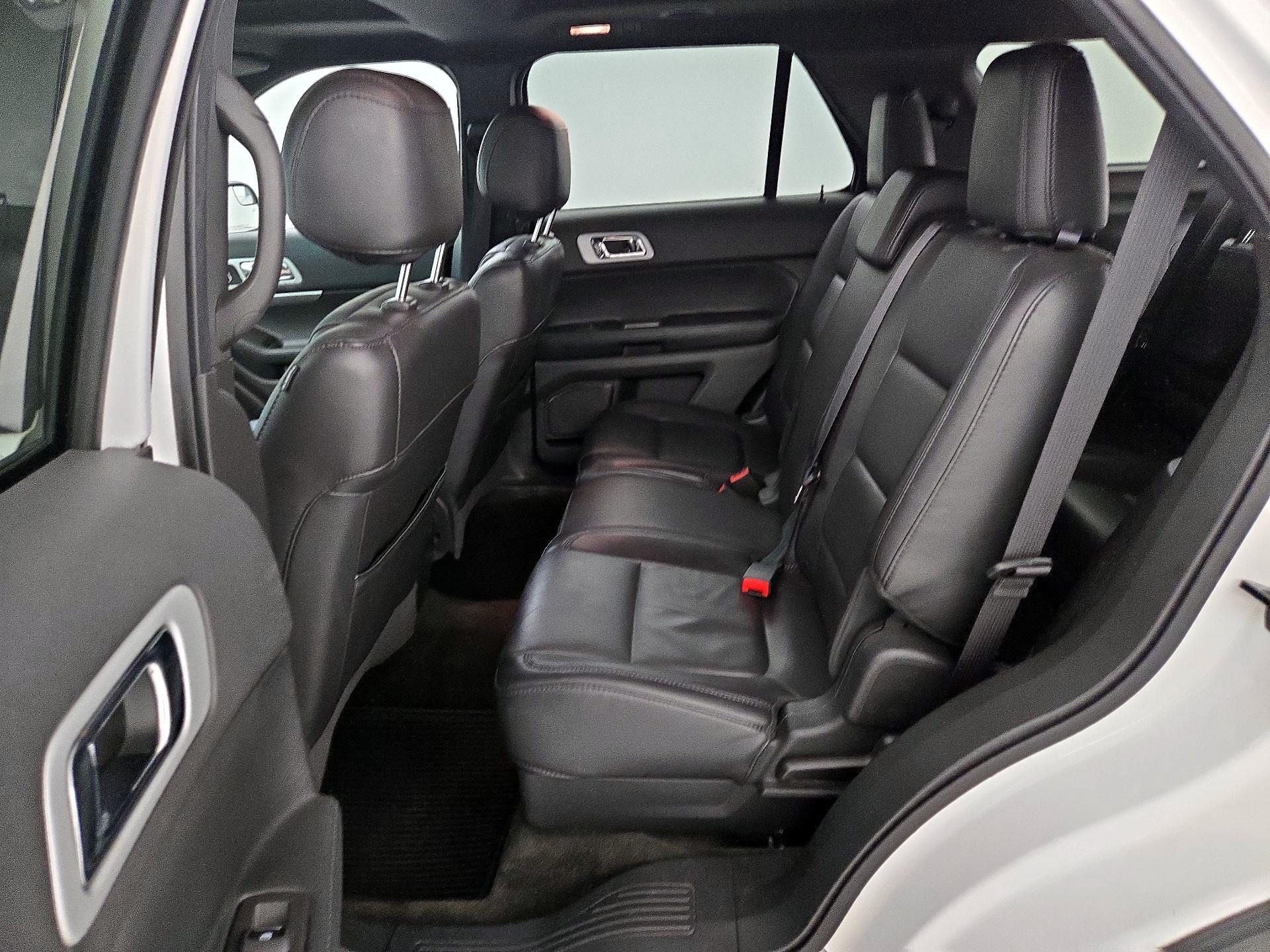 Thumbnail: 2014 Ford Explorer - 20