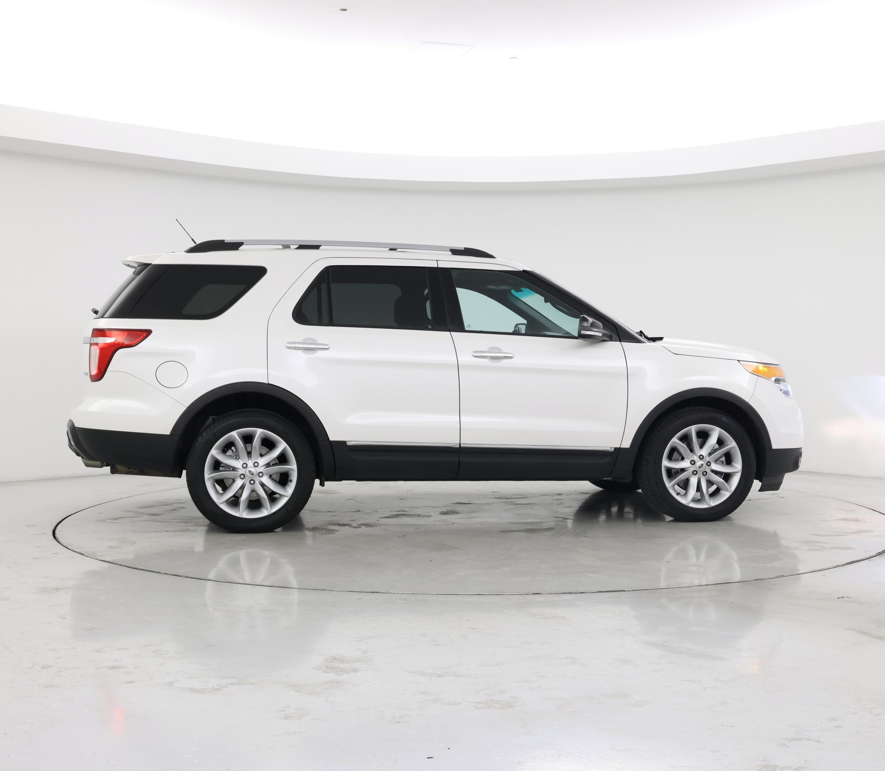 Thumbnail: 2014 Ford Explorer - 7