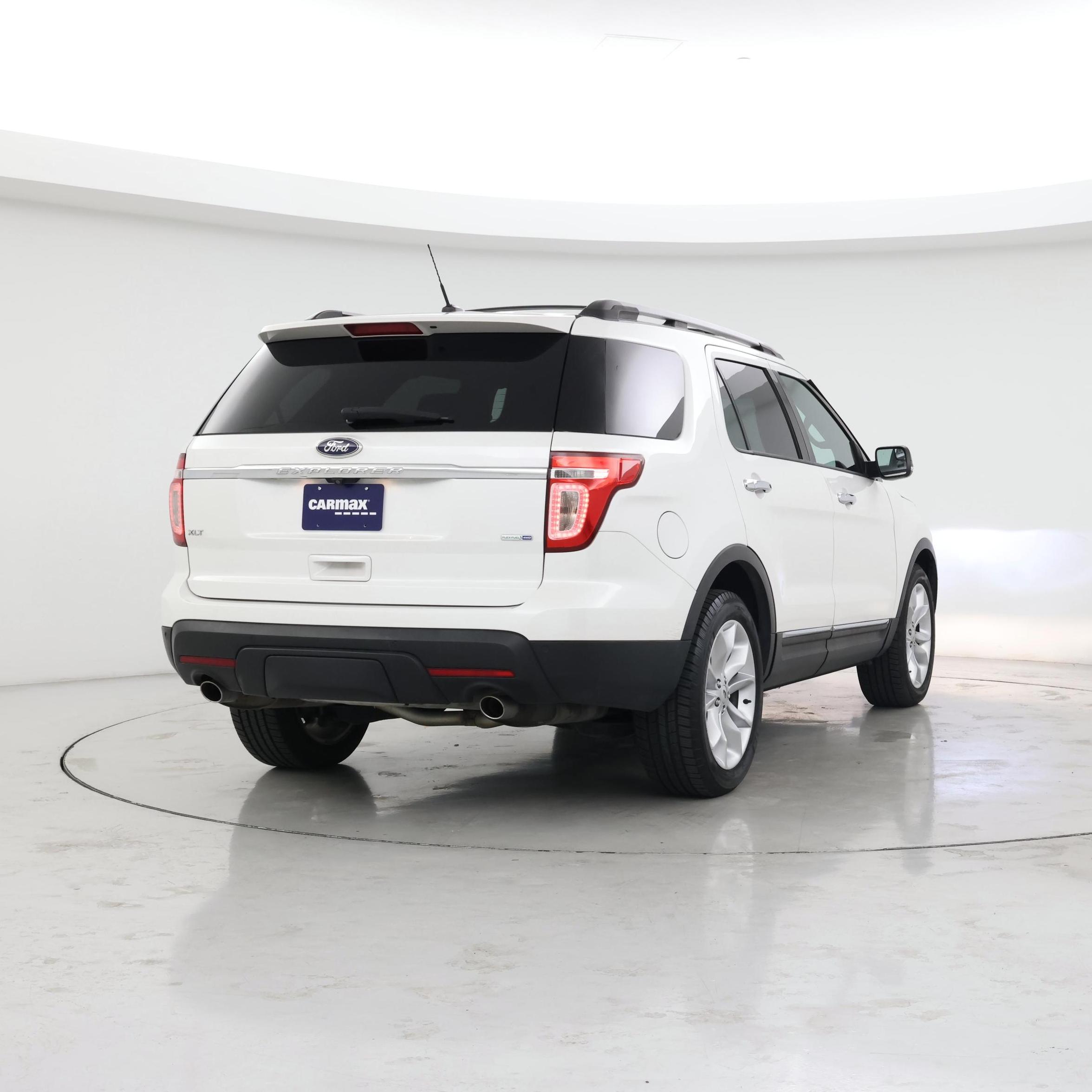 Thumbnail: 2014 Ford Explorer - 8