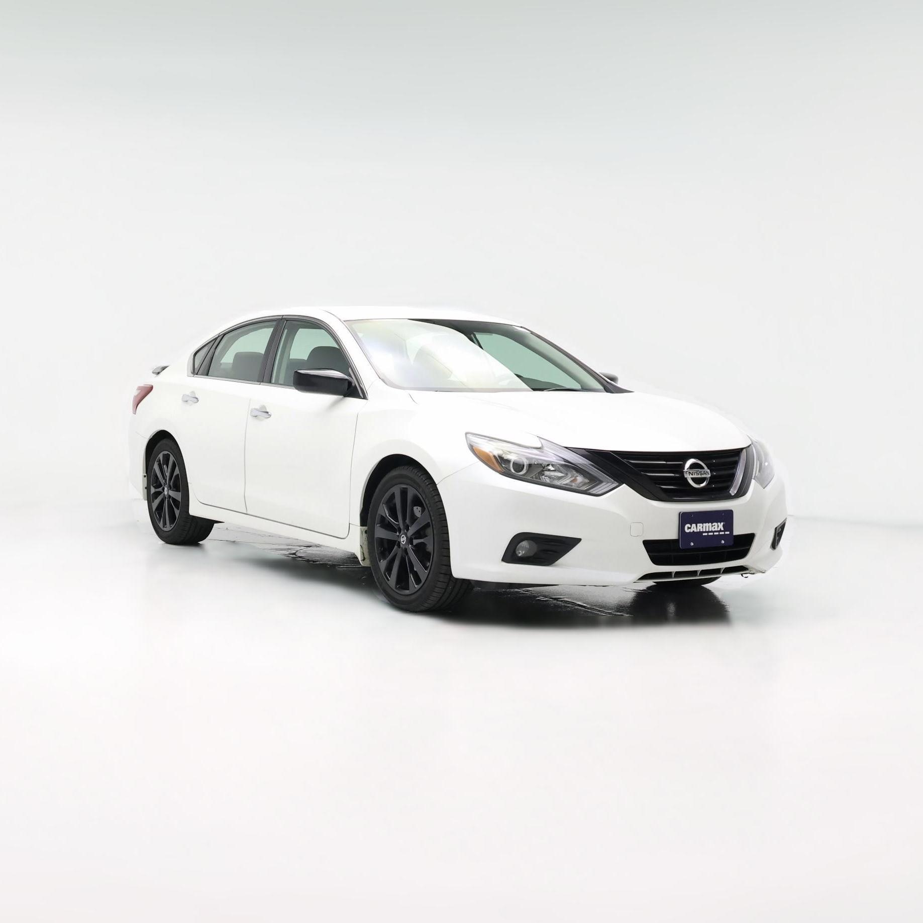 Thumbnail: 2018 Nissan Altima - 1