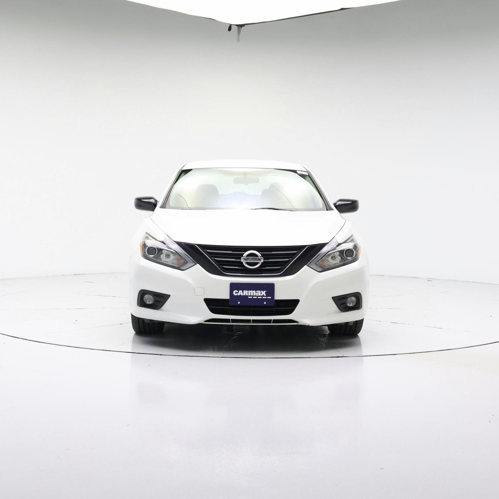 Thumbnail: 2018 Nissan Altima - 5