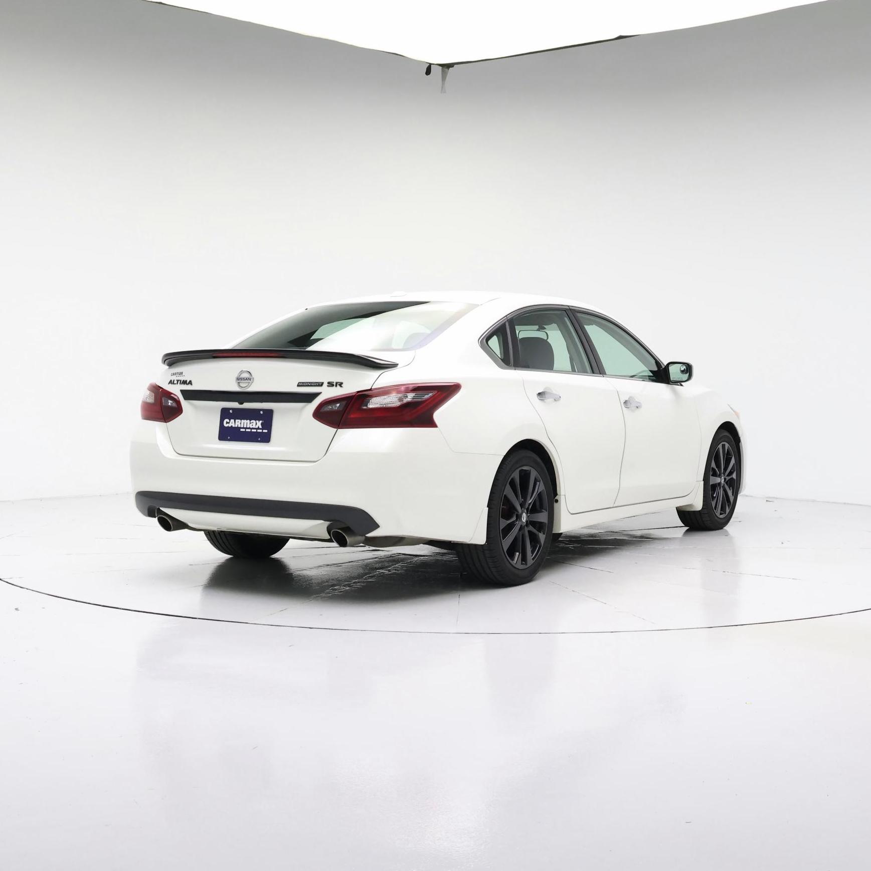 Thumbnail: 2018 Nissan Altima - 8