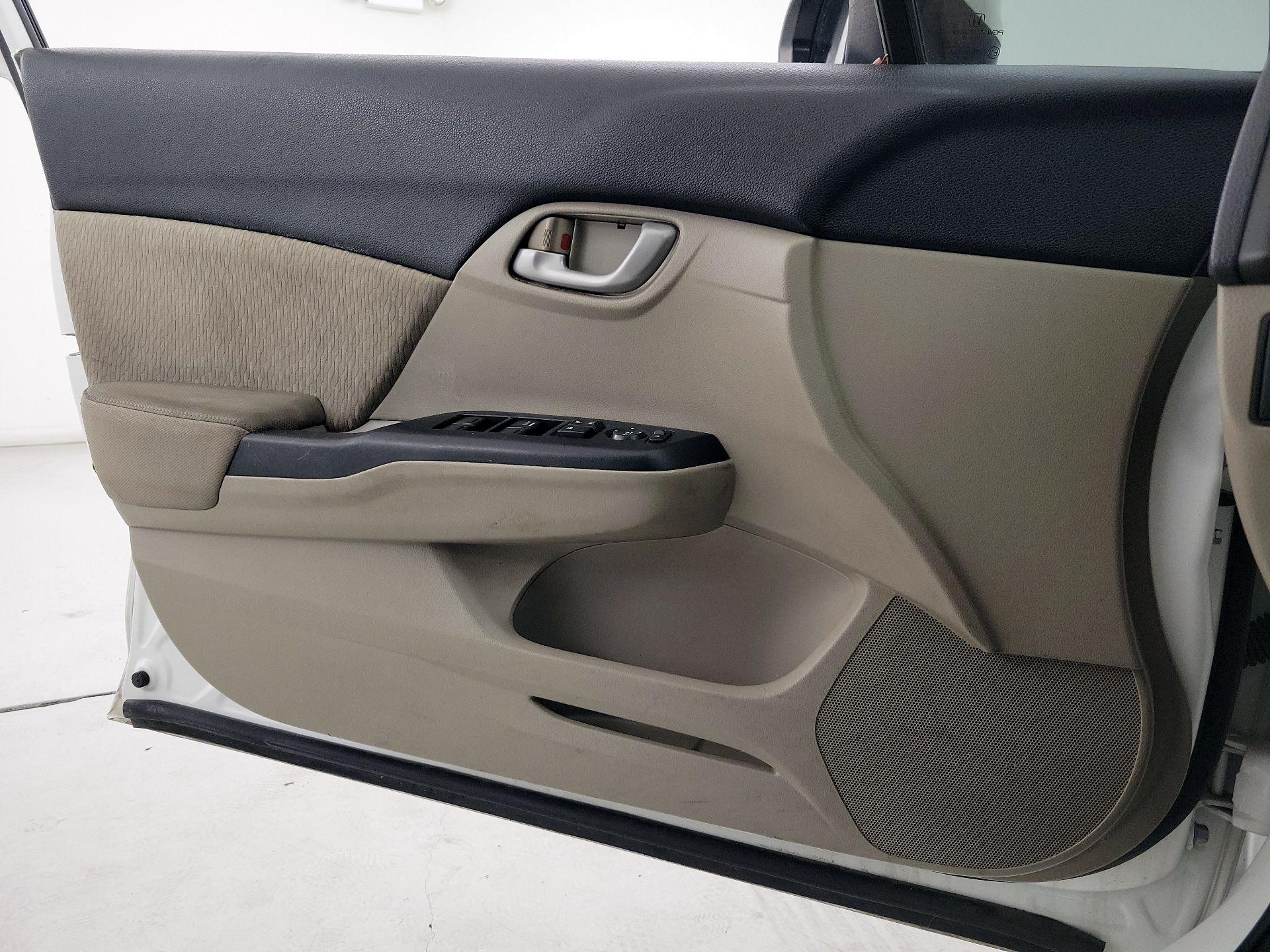 Thumbnail: 2014 Honda Civic - 12