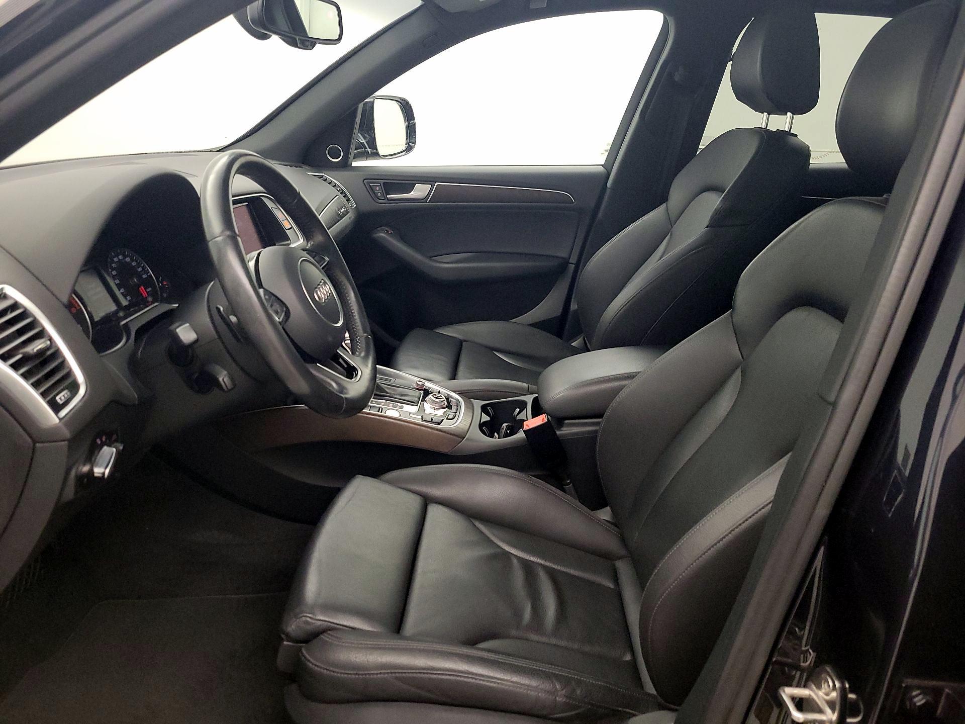 Thumbnail: 2016 Audi Q5 - 11