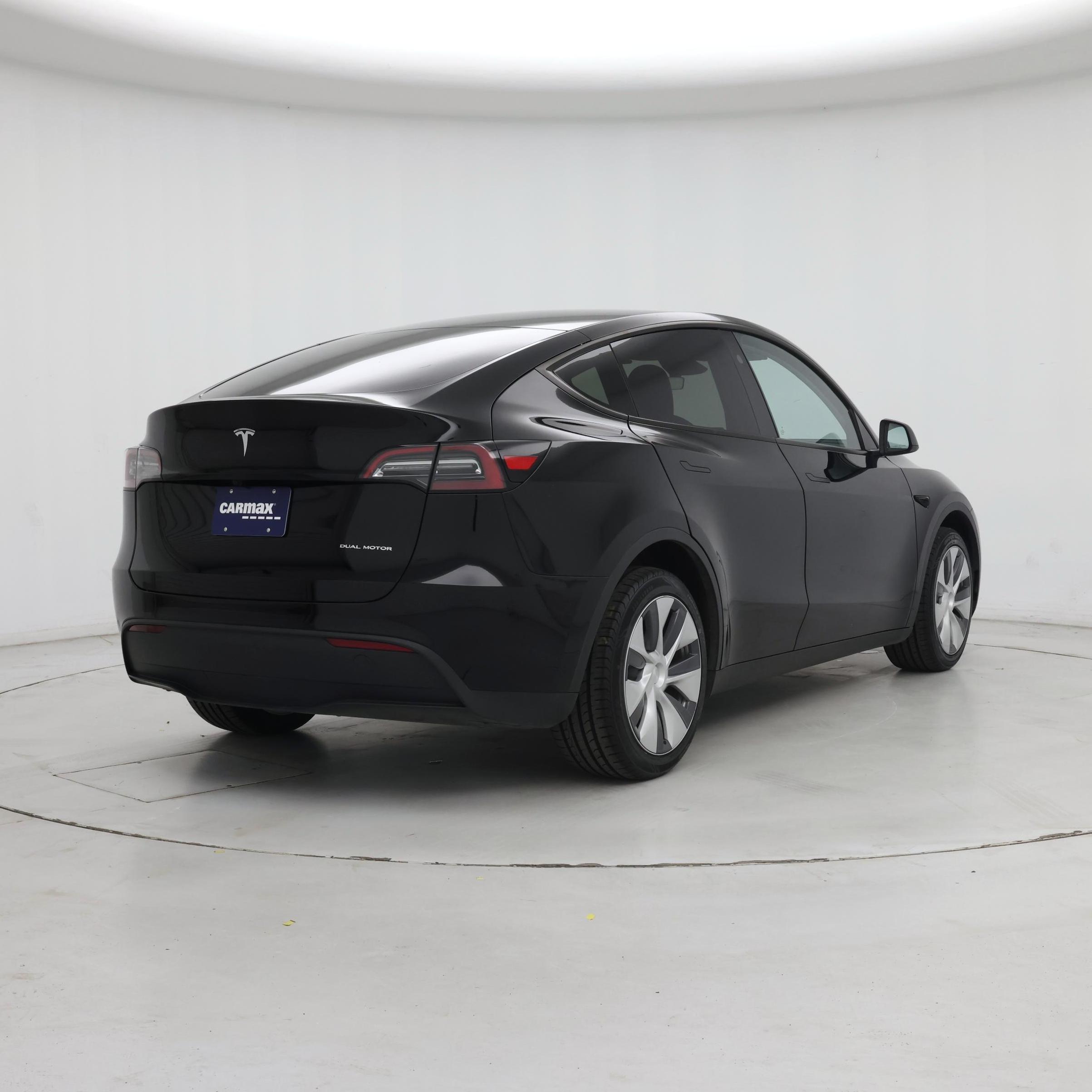Thumbnail: 2023 Tesla Model Y - 8