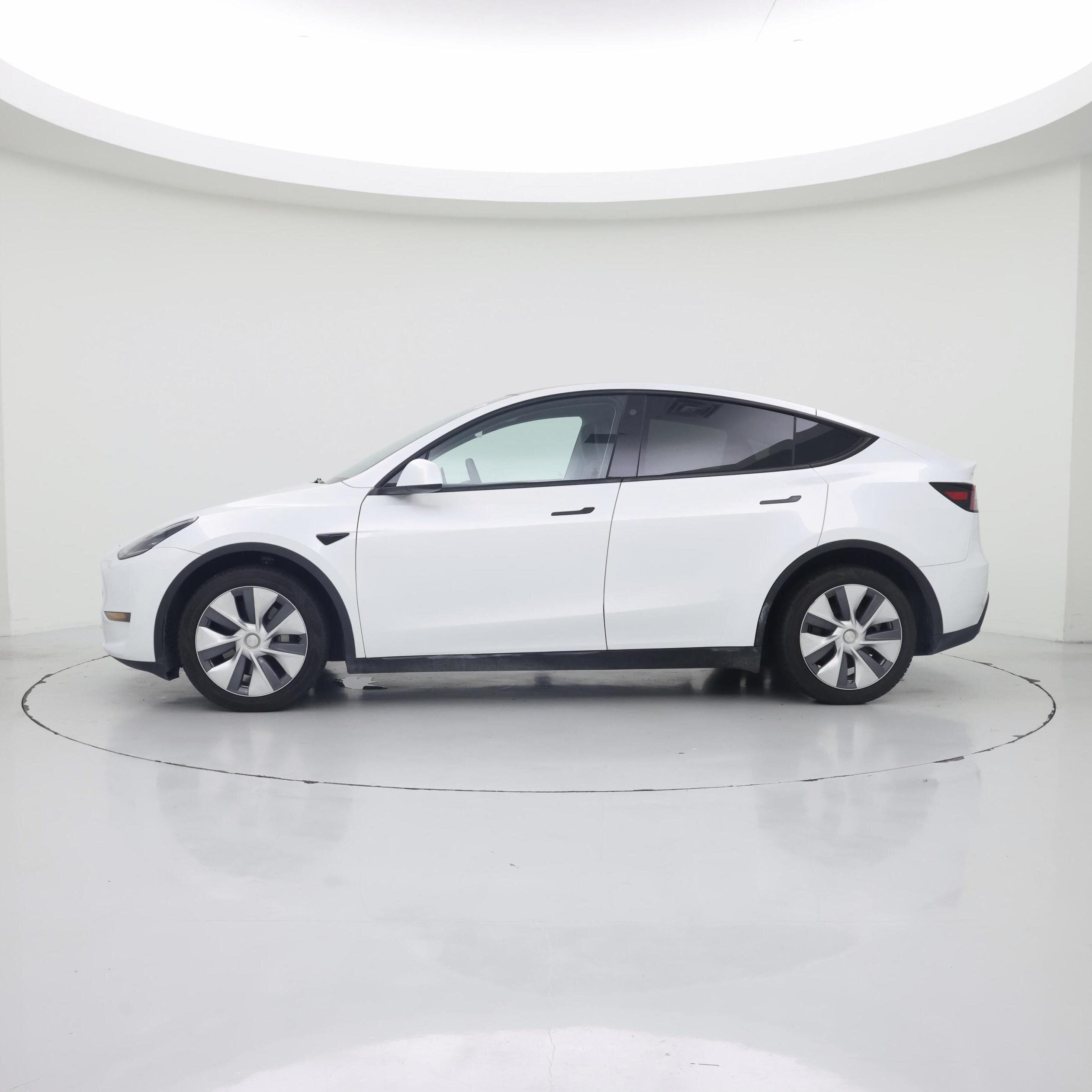 Thumbnail: 2023 Tesla Model Y - 3