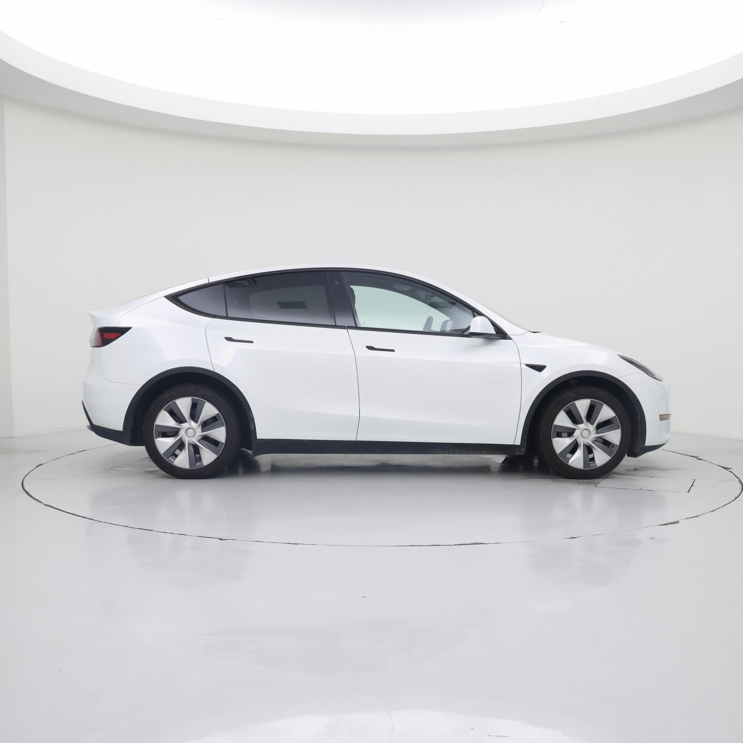 Thumbnail: 2023 Tesla Model Y - 7