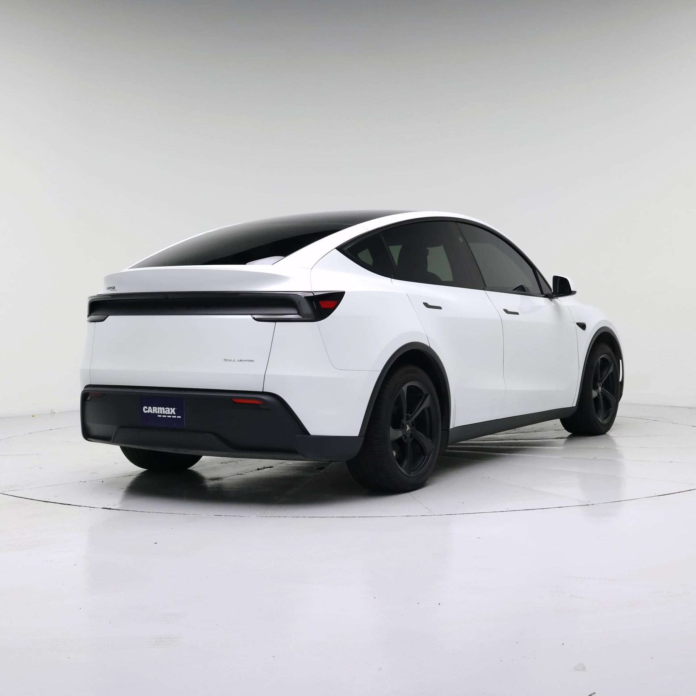 Thumbnail: 2026 Tesla Model Y - 8