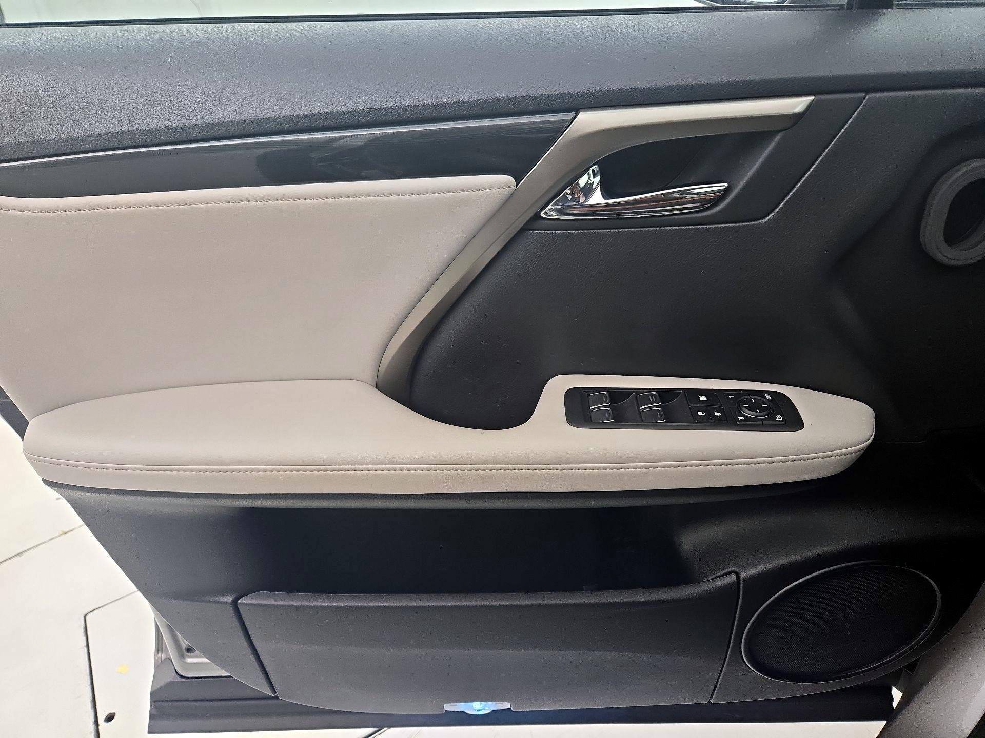 Thumbnail: 2020 Lexus RX - 12