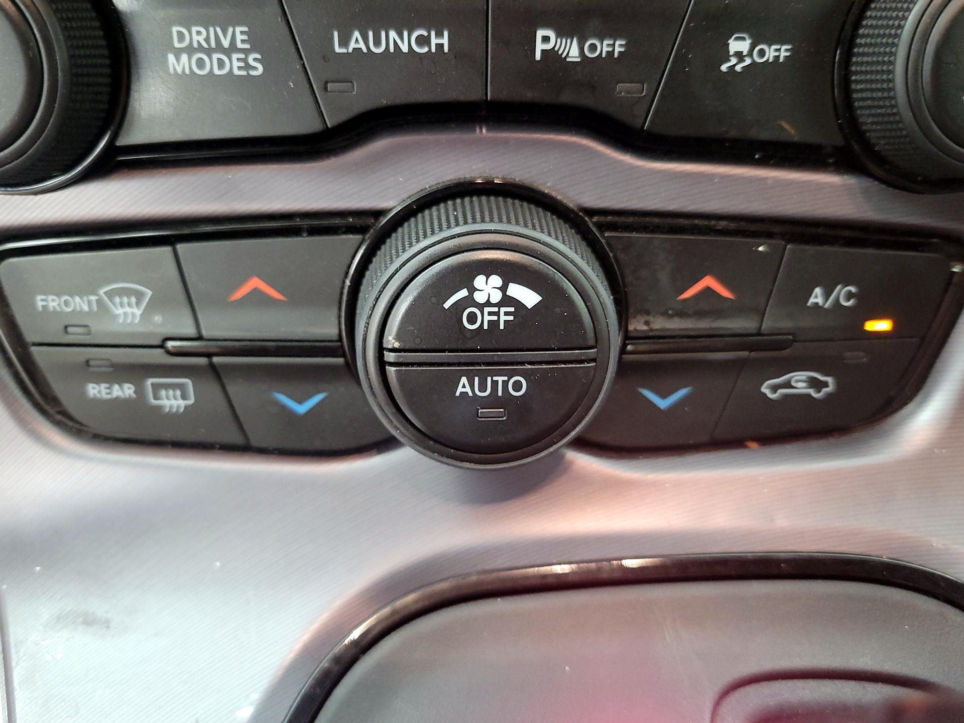 Thumbnail: 2019 Dodge Challenger - 16