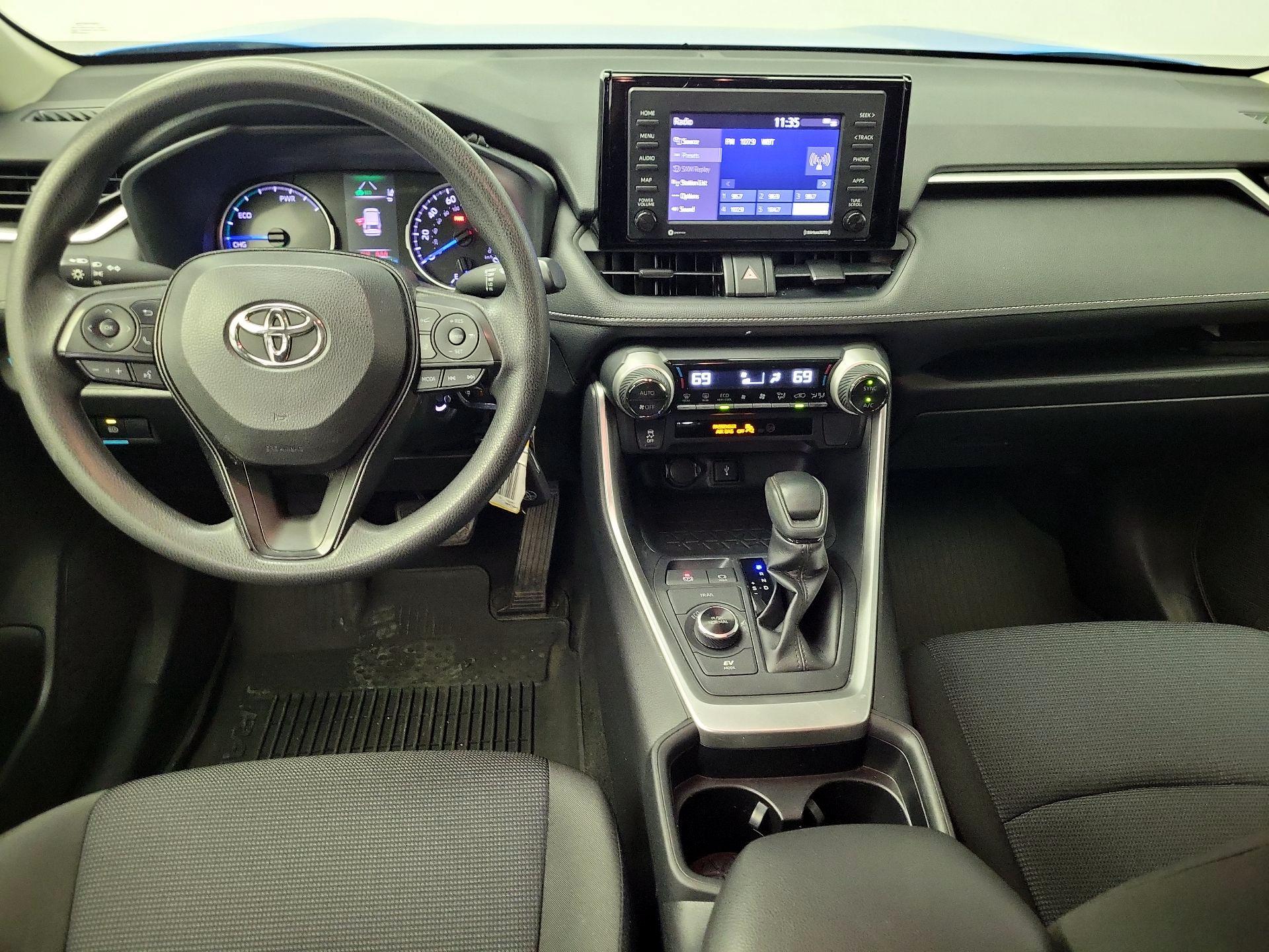 Thumbnail: 2021 Toyota RAV4 - 9
