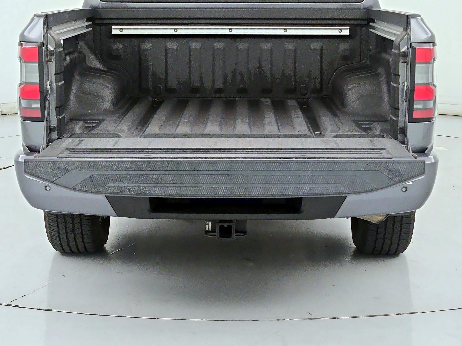 Thumbnail: 2022 Nissan Frontier - 20
