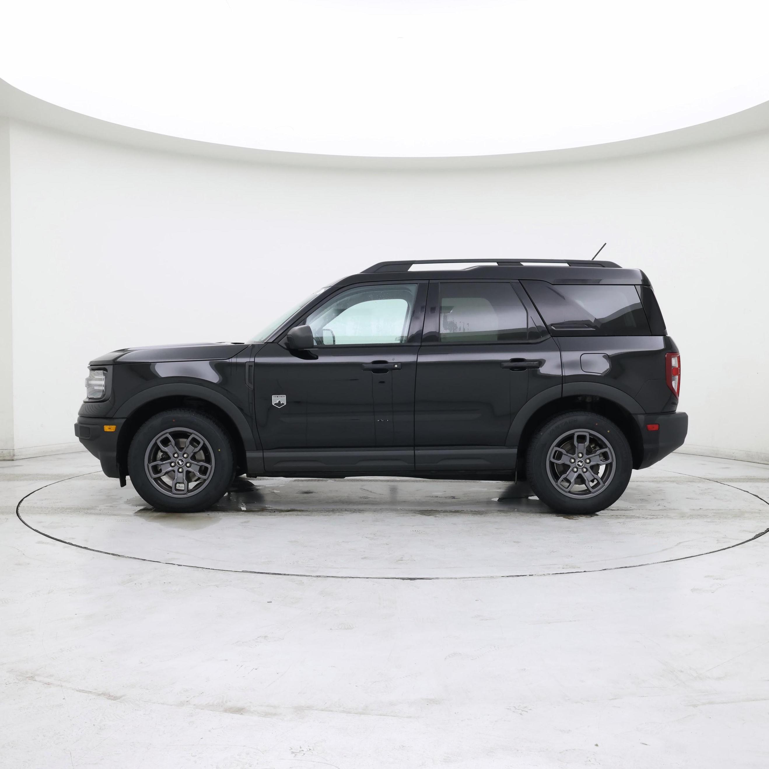Thumbnail: 2021 Ford Bronco Sport - 3