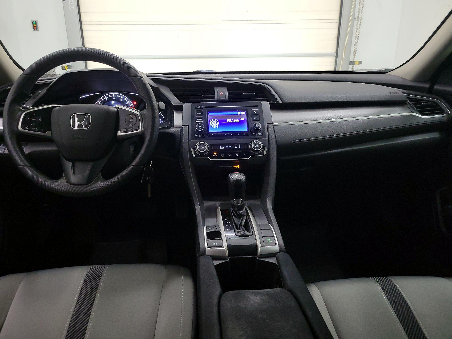 Thumbnail: 2016 Honda Civic - 9