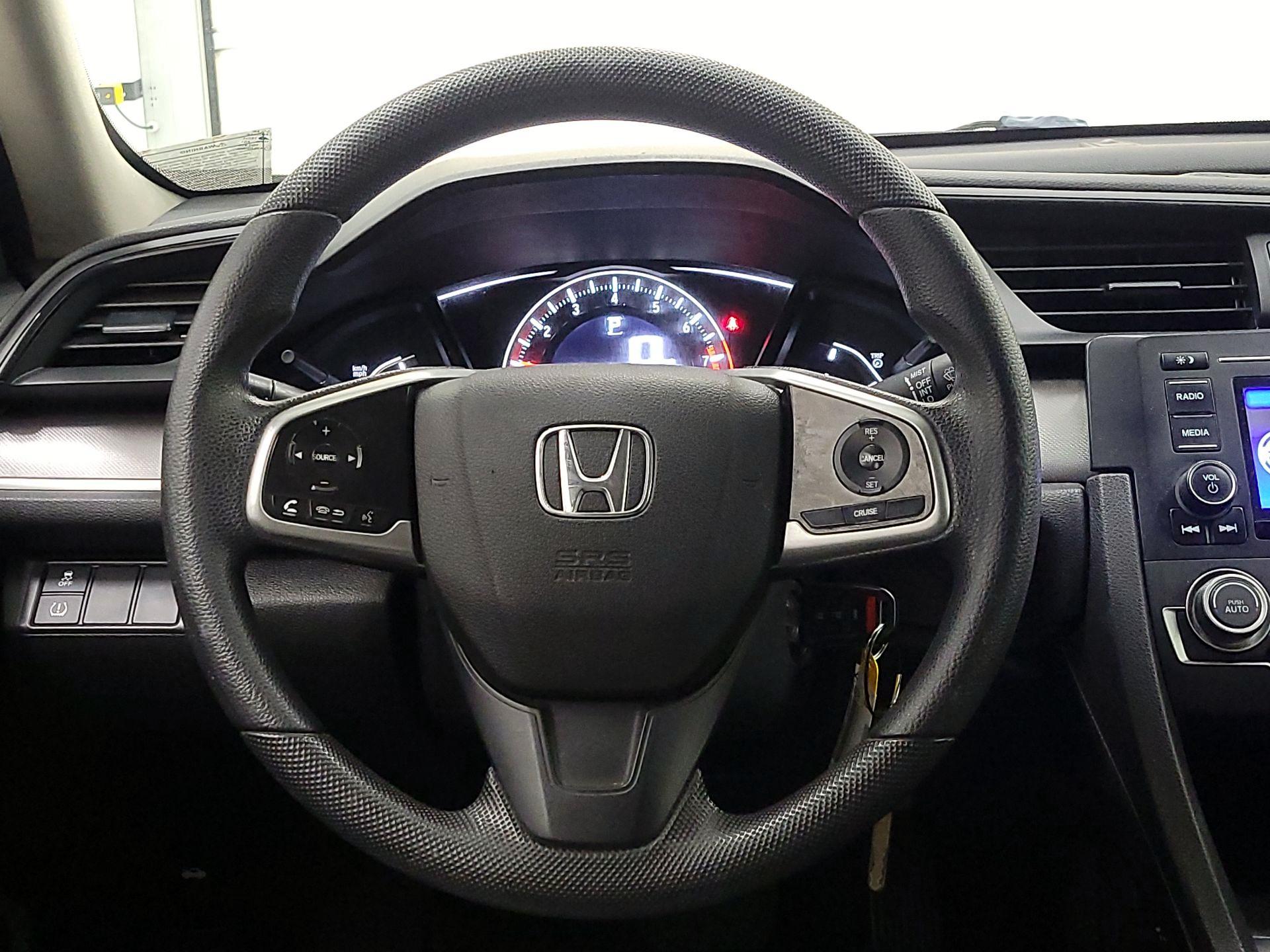 Thumbnail: 2016 Honda Civic - 10