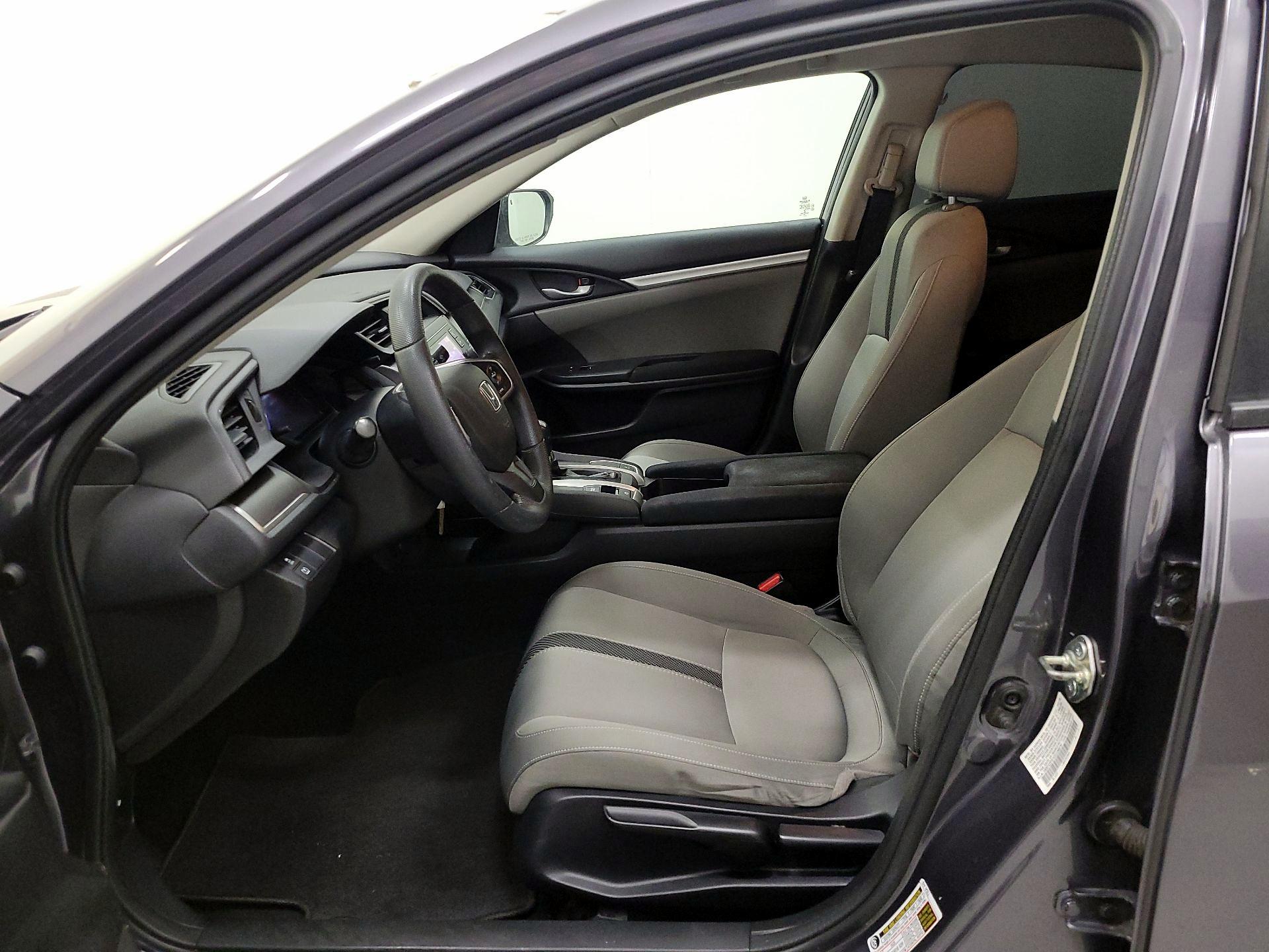 Thumbnail: 2016 Honda Civic - 11