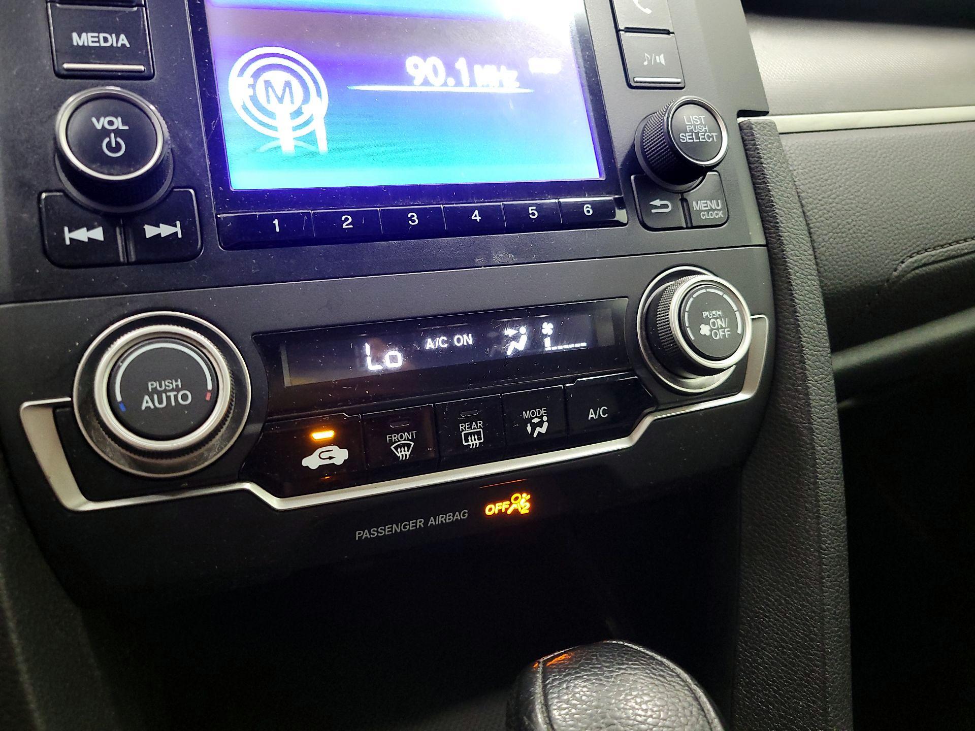 Thumbnail: 2016 Honda Civic - 16