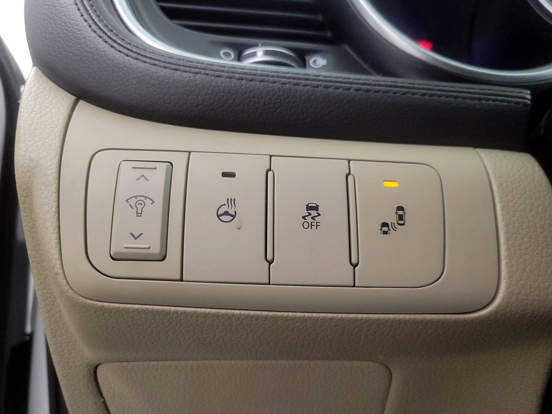 Thumbnail: 2014 Kia Optima - 13