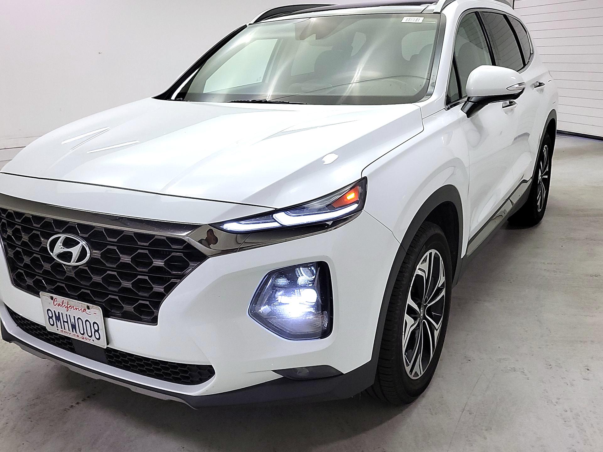 Thumbnail: 2020 Hyundai Santa Fe - 3