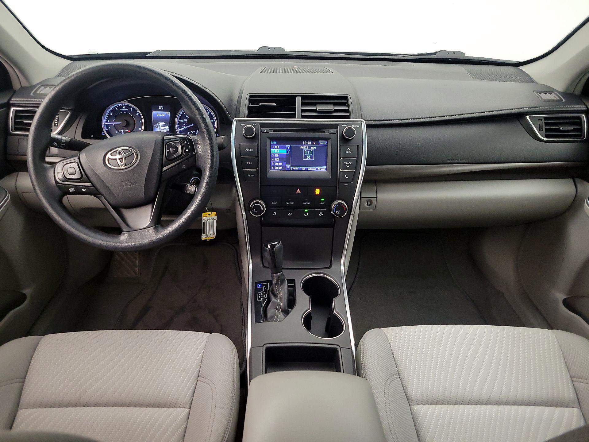 Thumbnail: 2016 Toyota Camry - 9