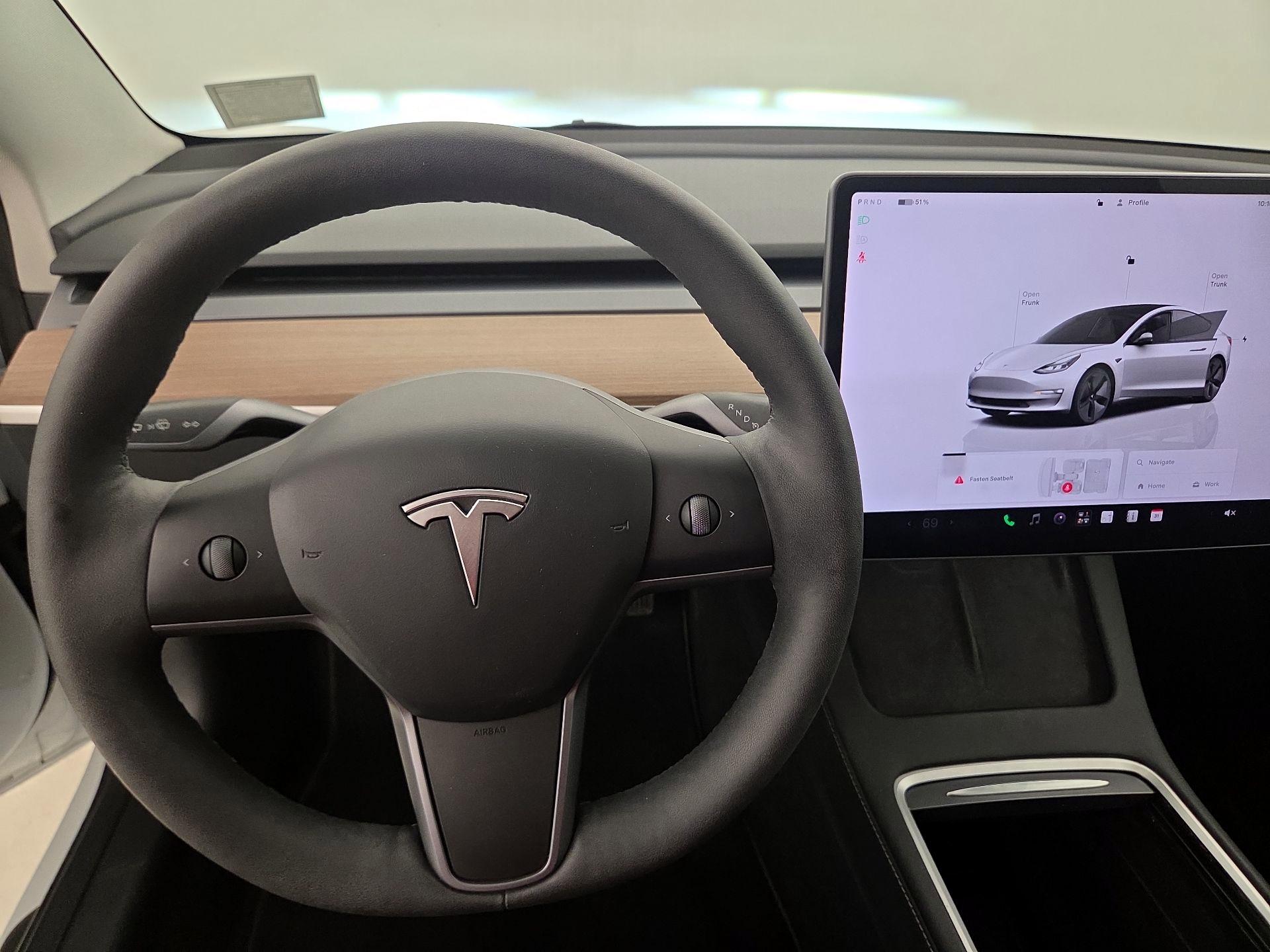 Thumbnail: 2023 Tesla Model 3 - 10
