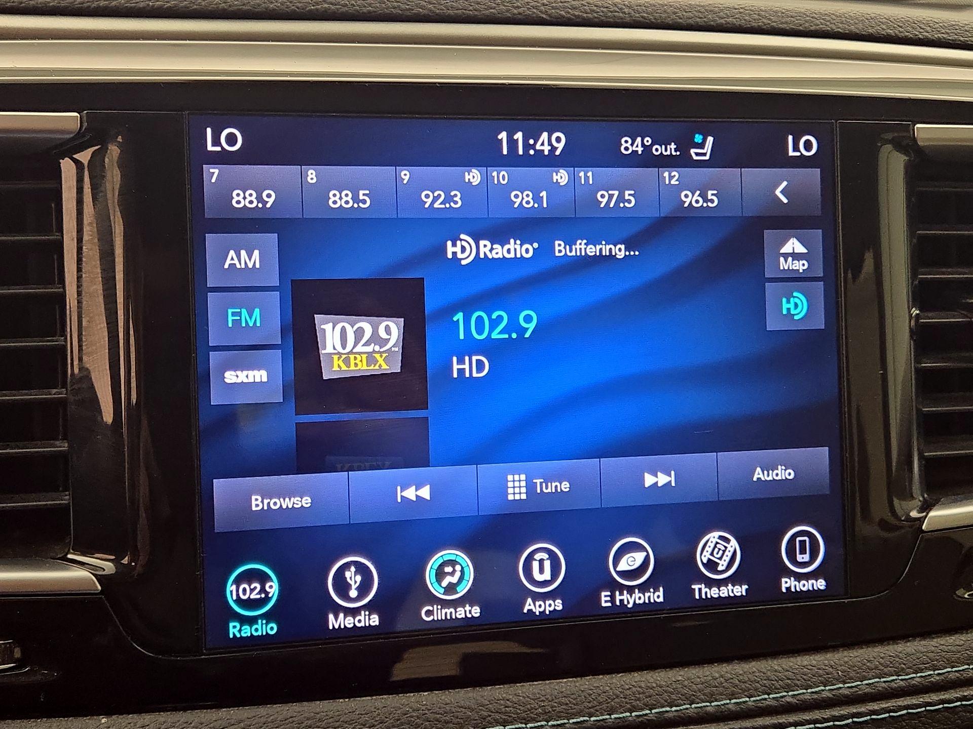 Thumbnail: 2018 Chrysler Pacifica - 15