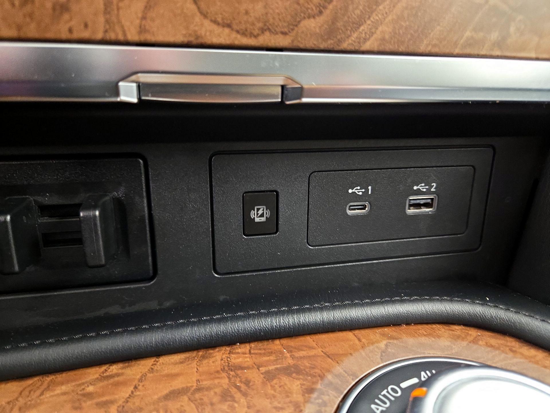 Thumbnail: 2021 Nissan Armada - 19