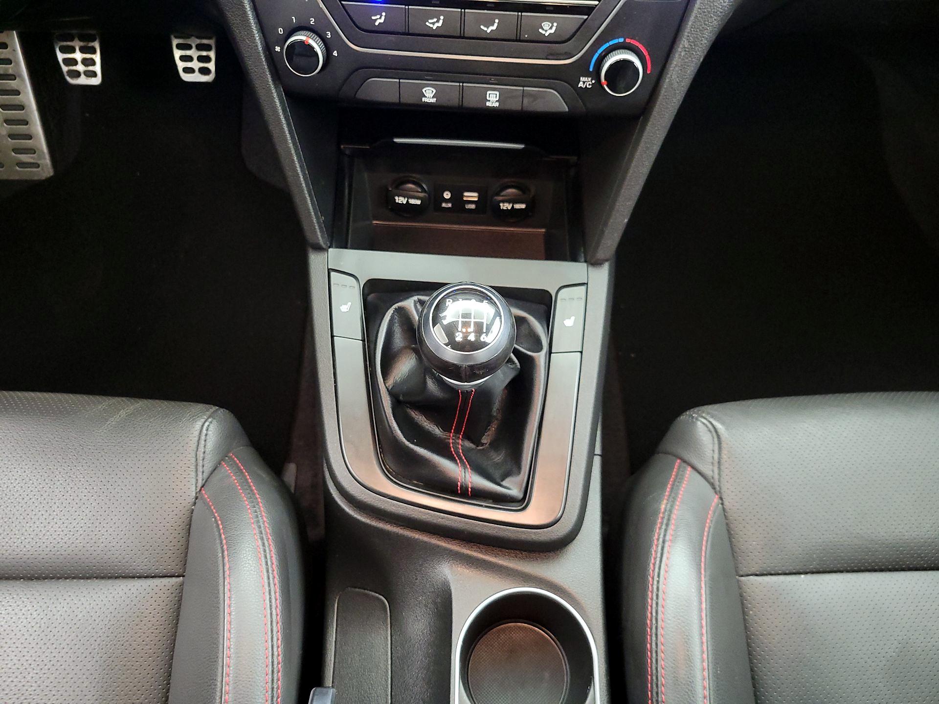 Thumbnail: 2018 Hyundai Elantra - 17