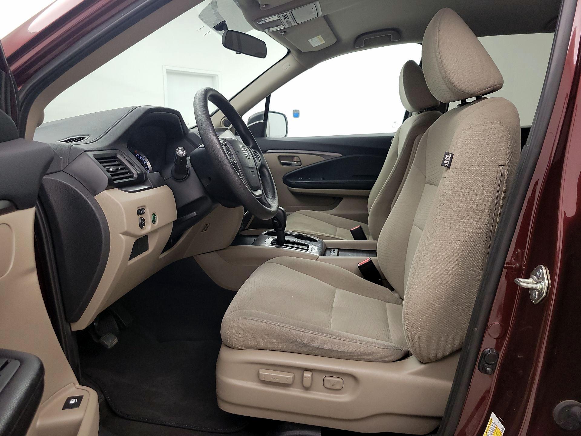 Thumbnail: 2018 Honda Pilot - 11