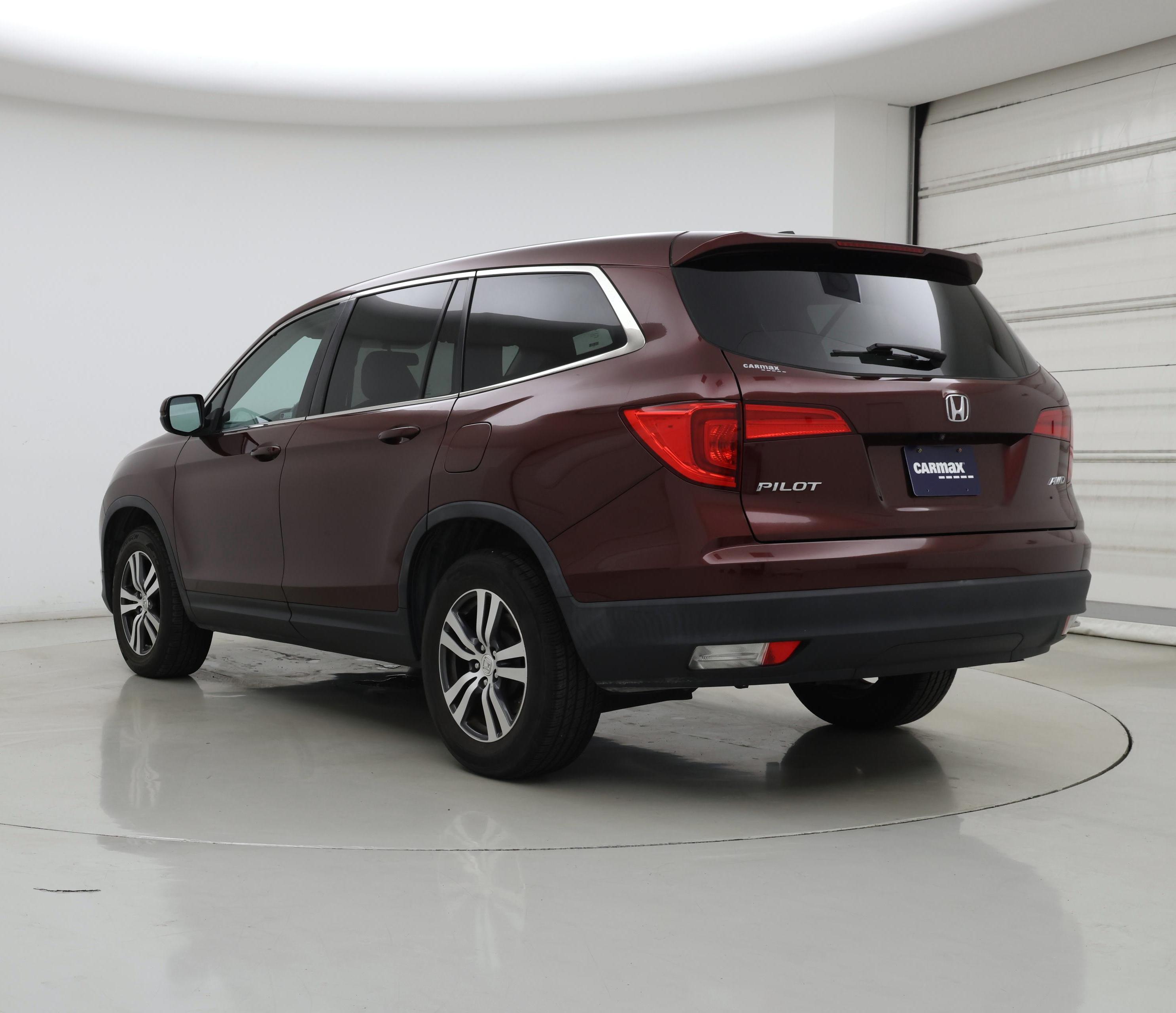 Thumbnail: 2018 Honda Pilot - 2