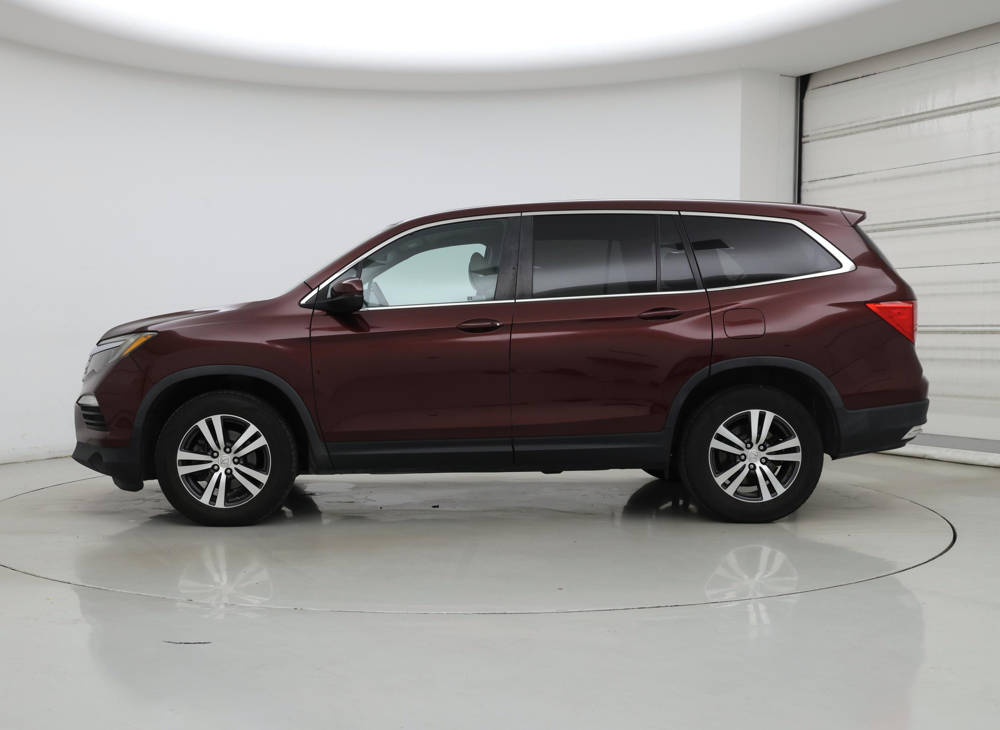 Thumbnail: 2018 Honda Pilot - 3