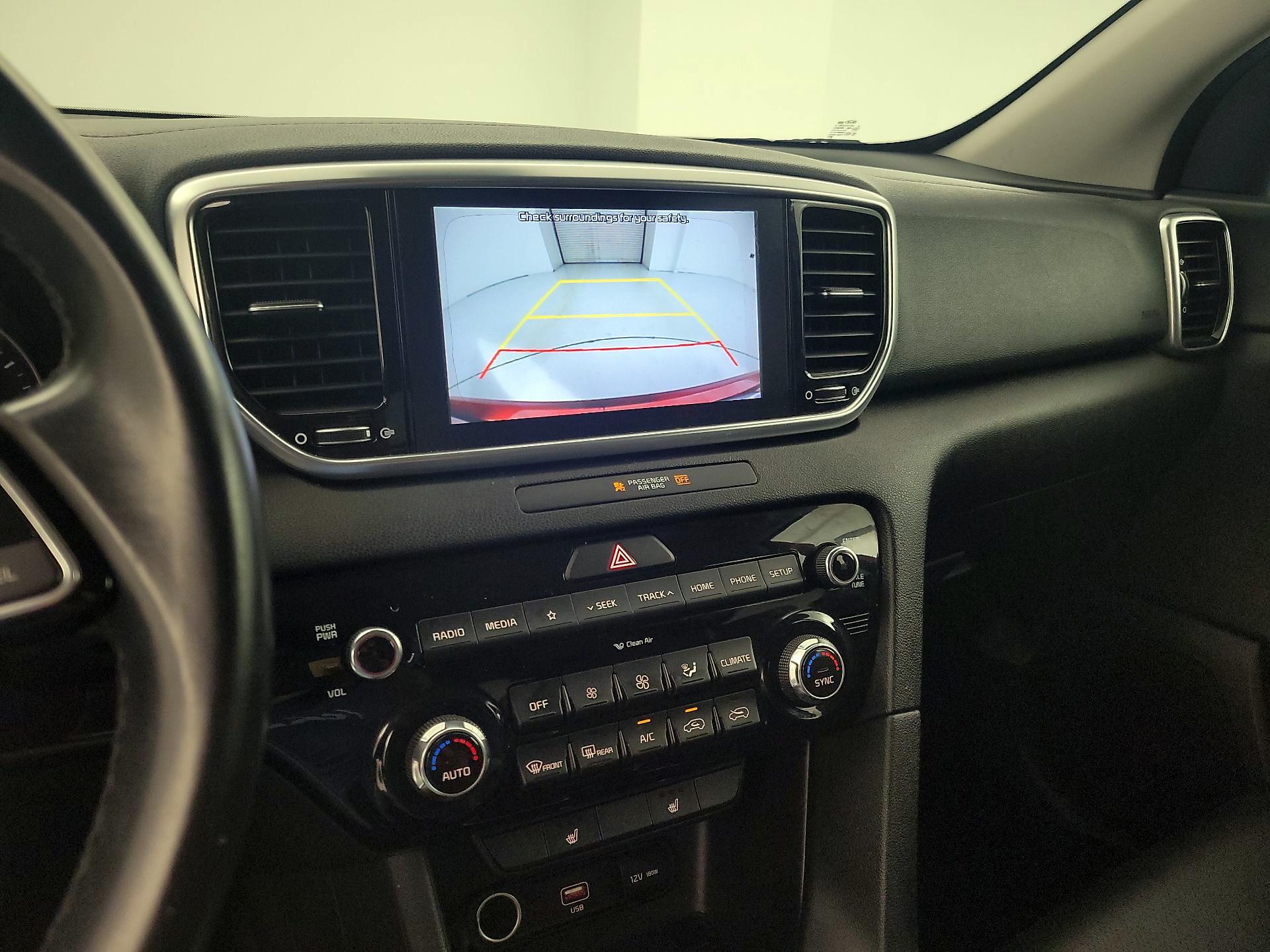 Thumbnail: 2020 Kia Sportage - 14