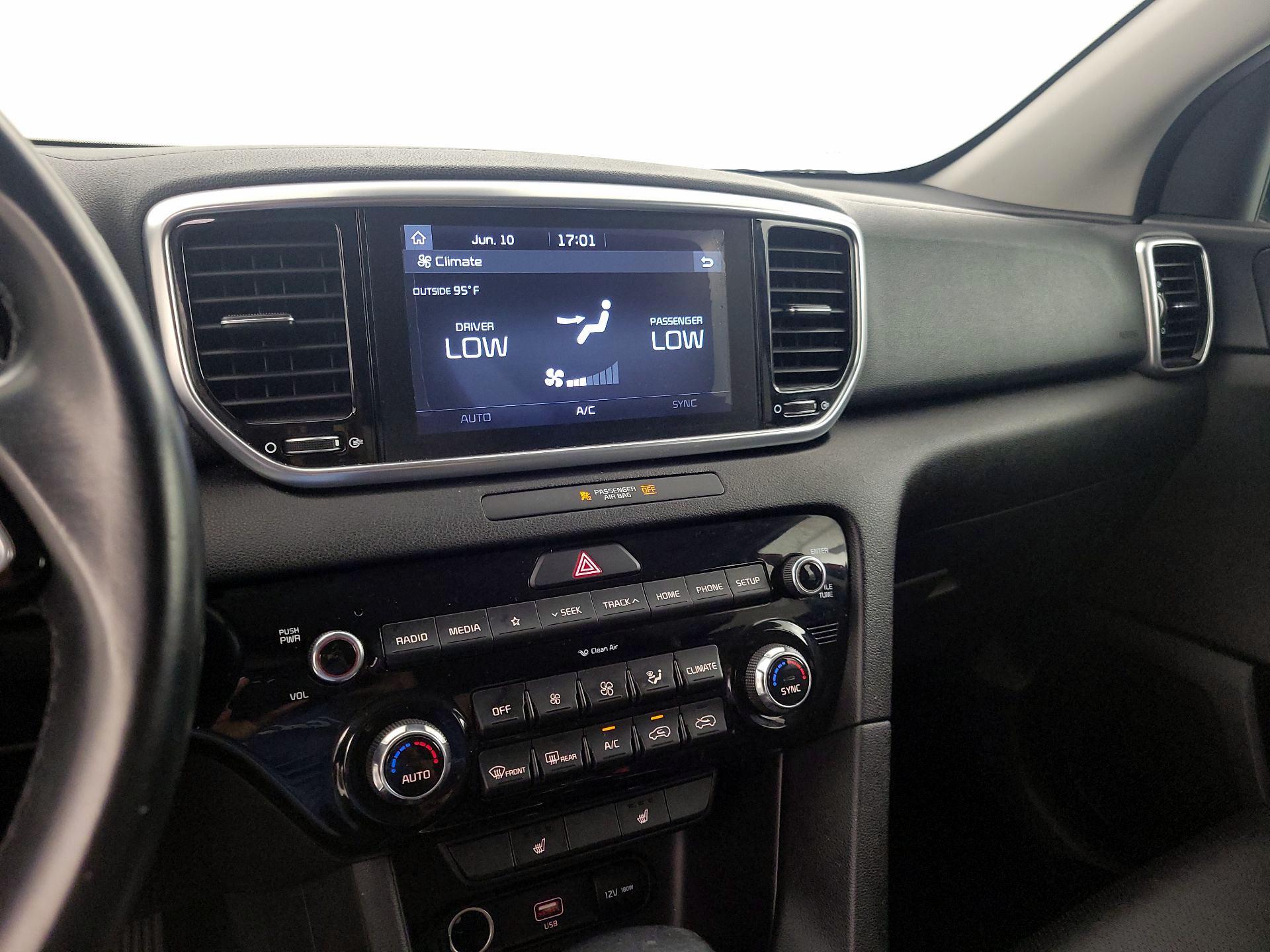 Thumbnail: 2020 Kia Sportage - 16