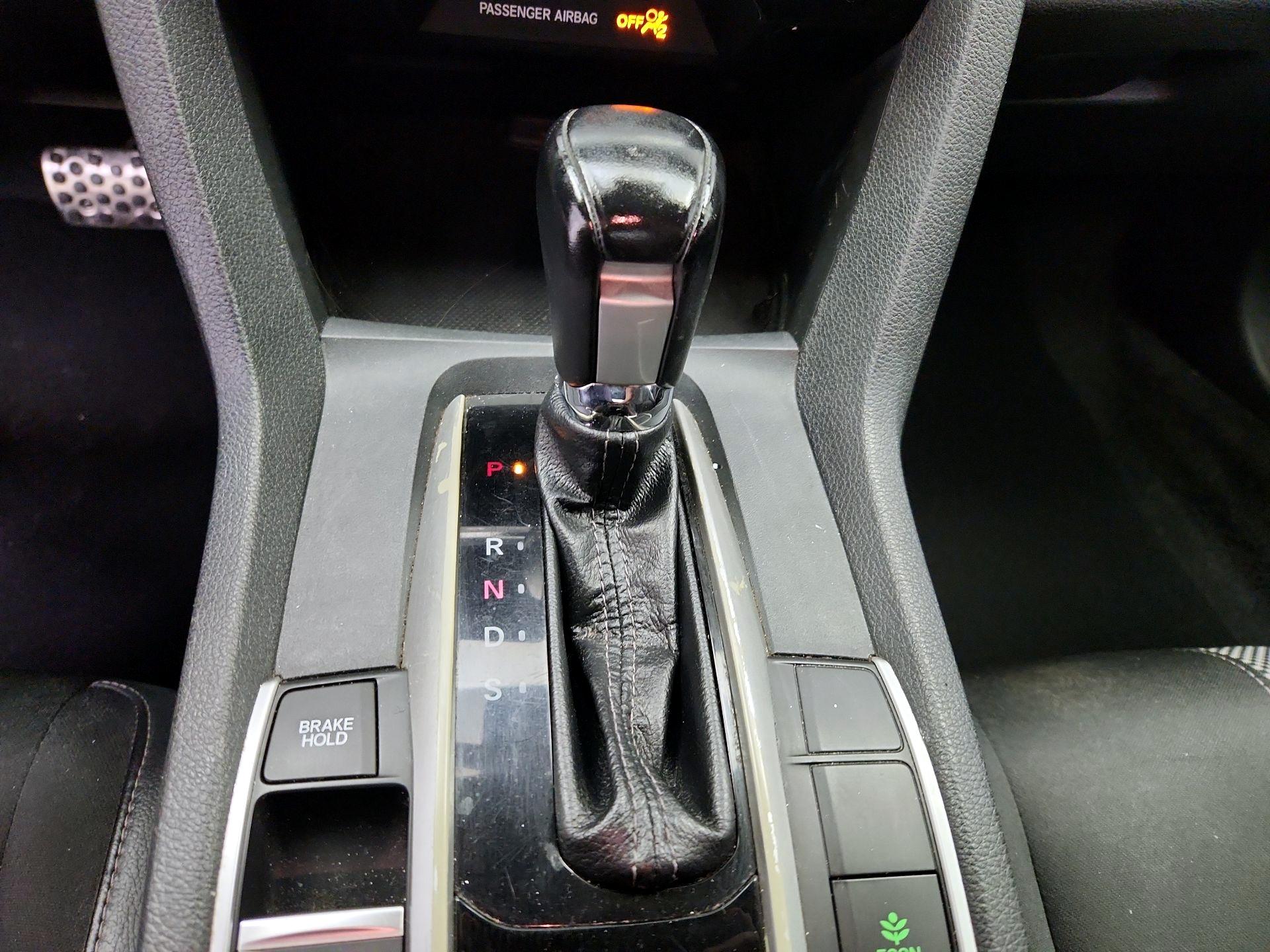 Thumbnail: 2019 Honda Civic - 17
