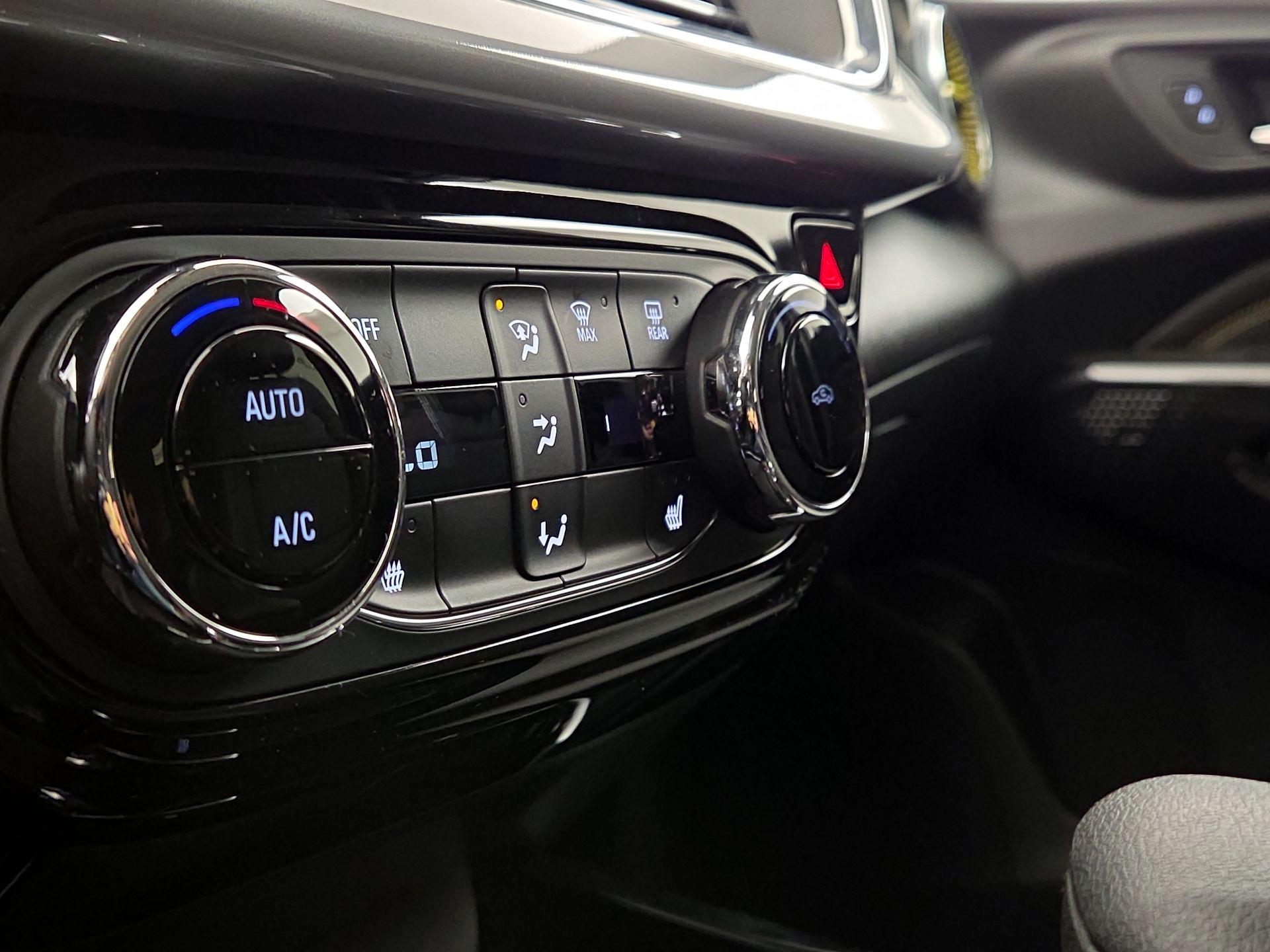 Thumbnail: 2024 Chevrolet Trax - 16