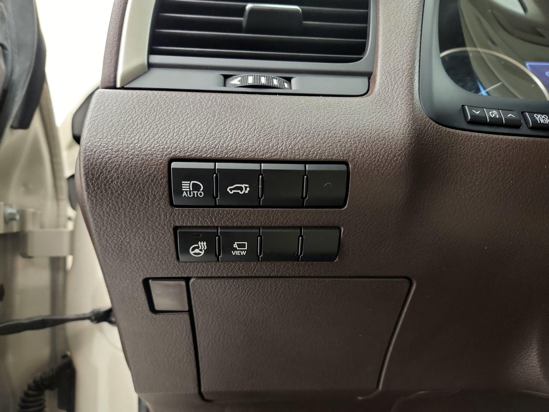 Thumbnail: 2019 Lexus RX - 13