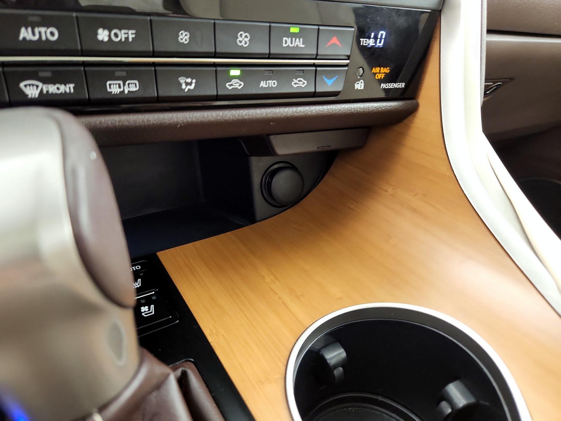 Thumbnail: 2019 Lexus RX - 19