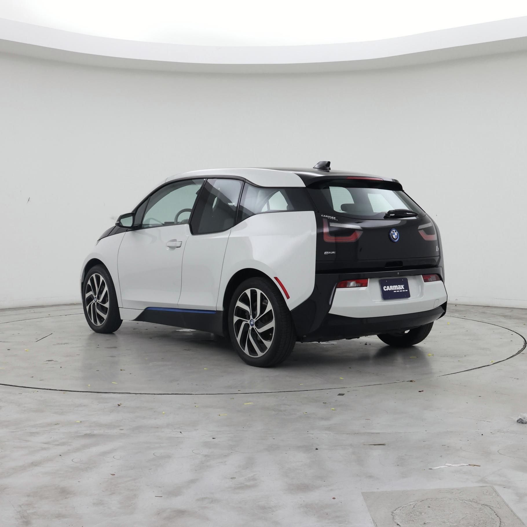 Thumbnail: 2017 BMW i3 - 2