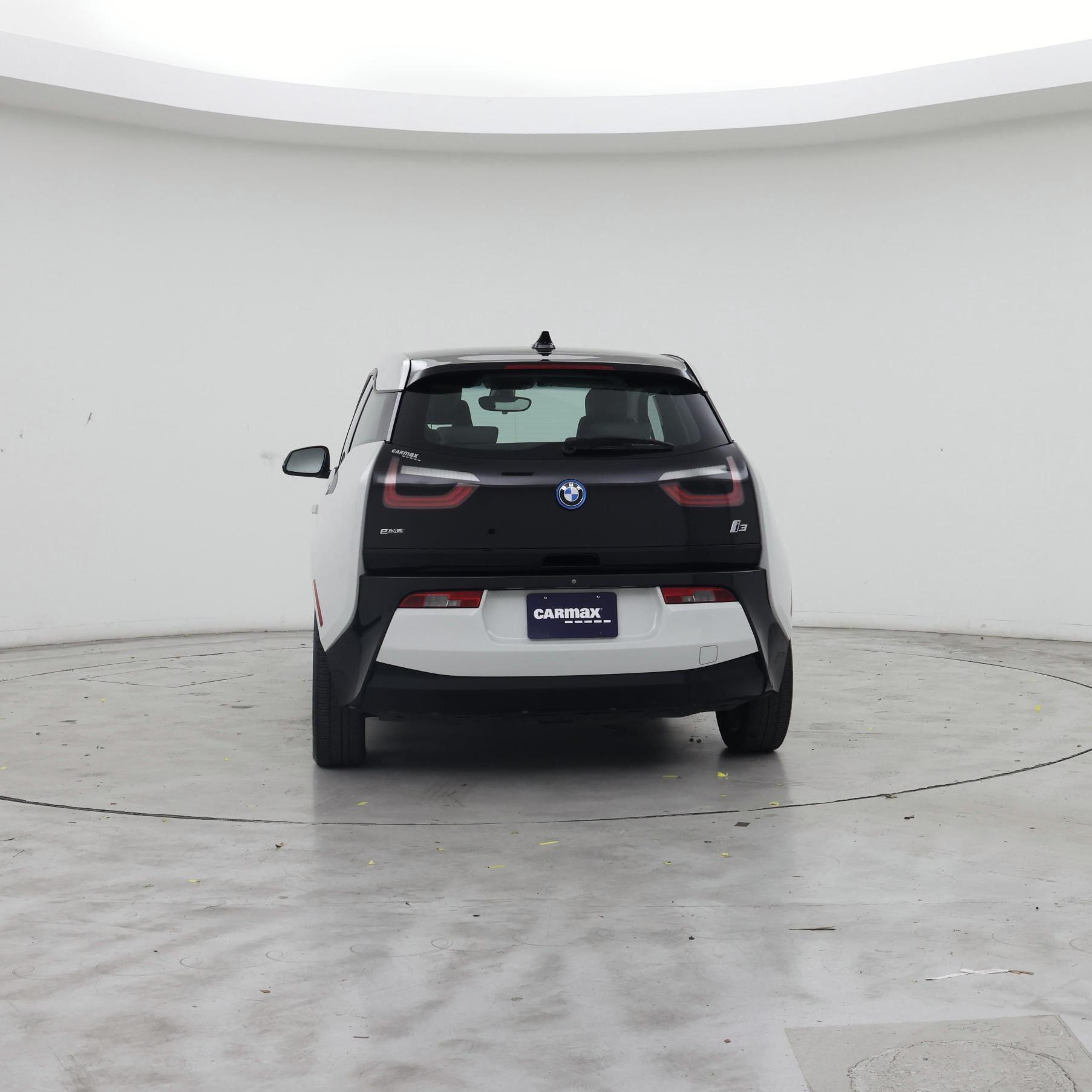 Thumbnail: 2017 BMW i3 - 6