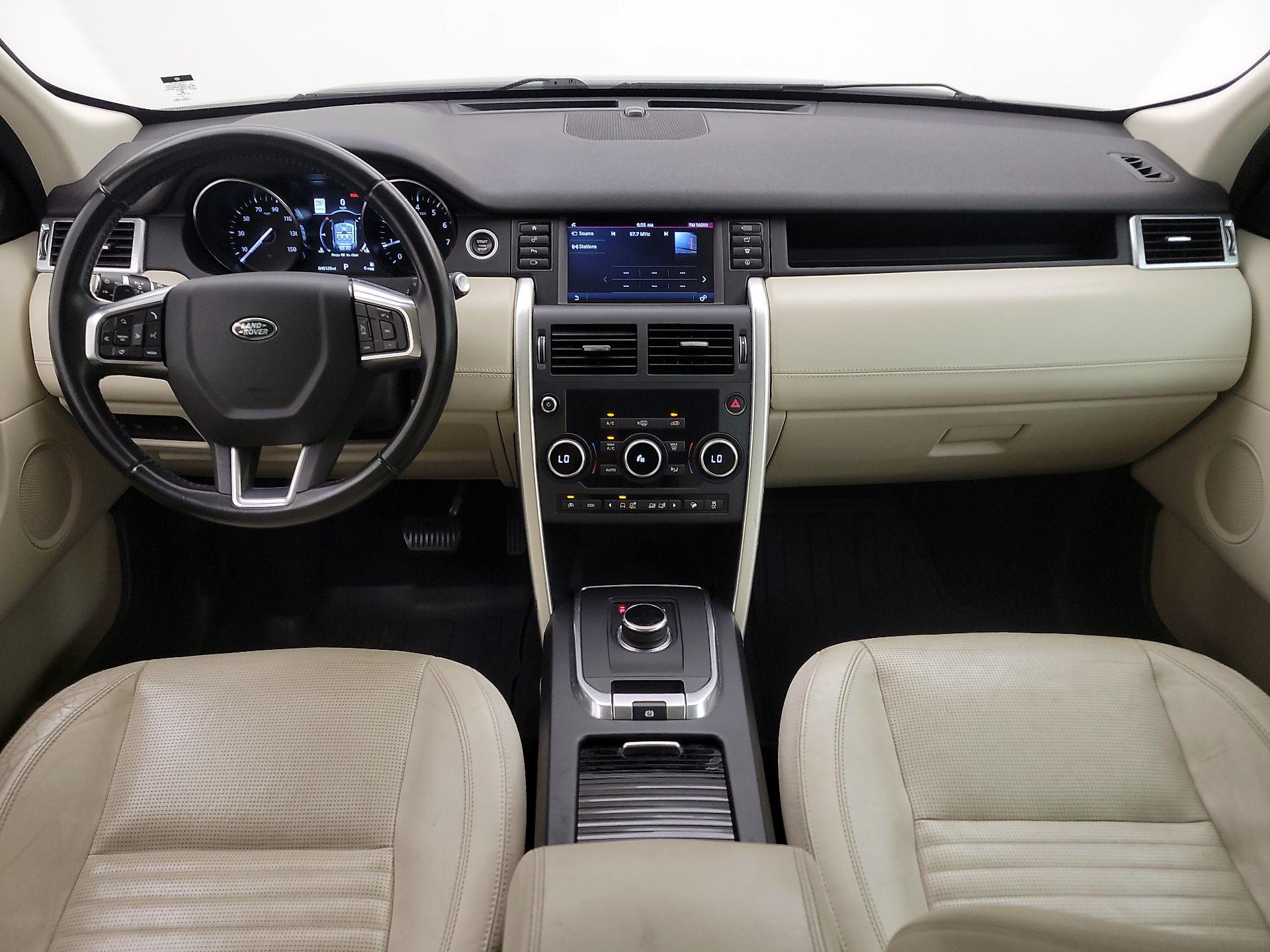 Thumbnail: 2017 Land Rover Discovery Sport - 9