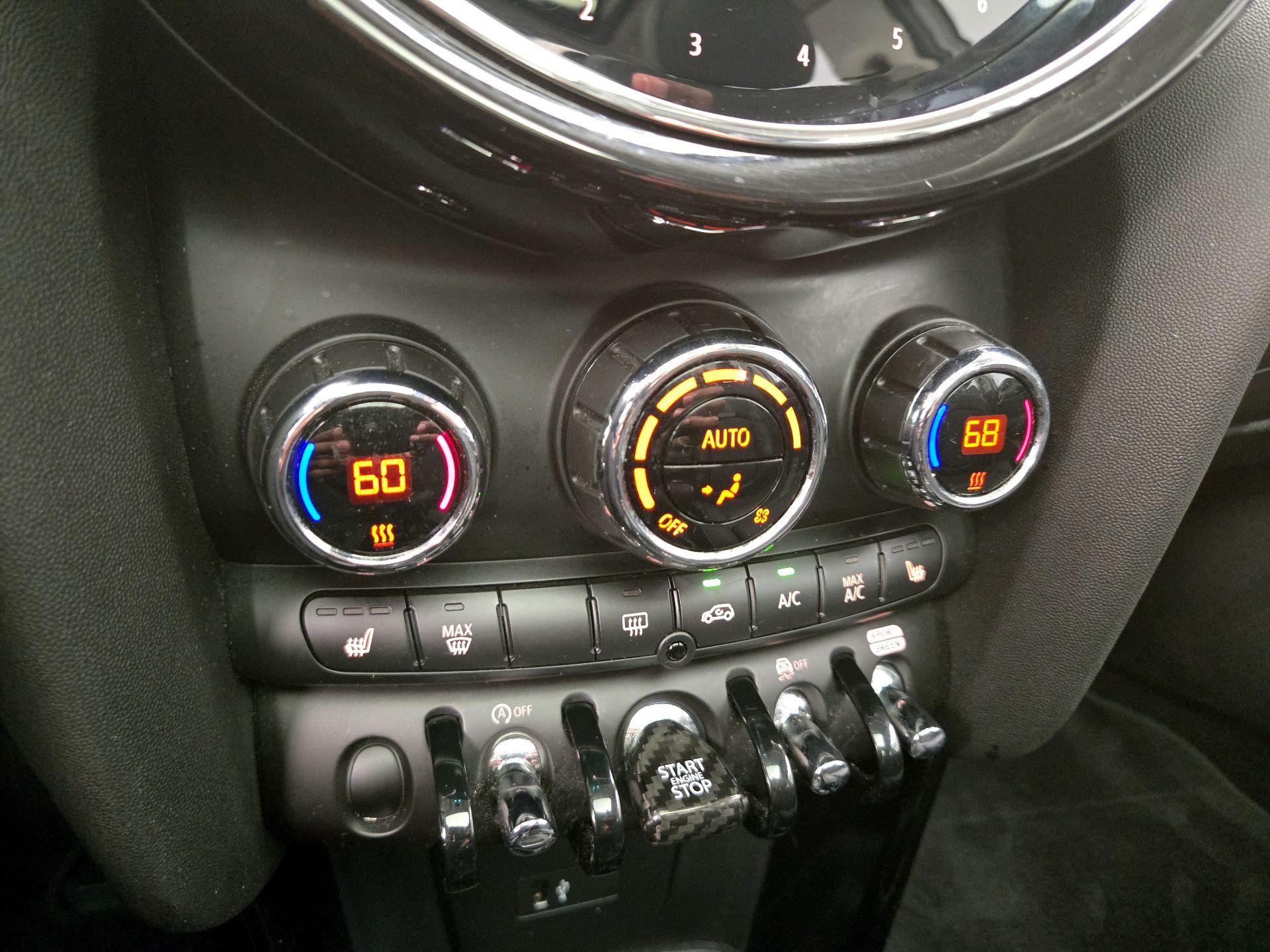 Thumbnail: 2024 MINI Cooper Hardtop - 17