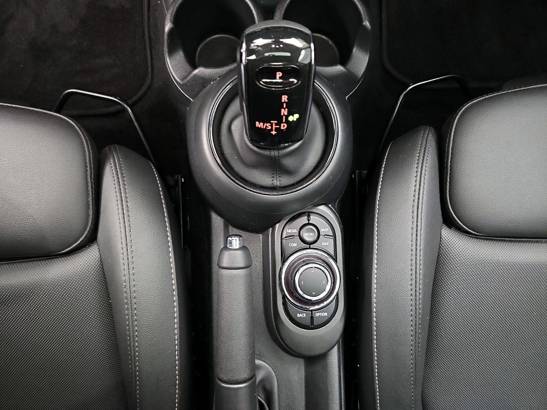 Thumbnail: 2024 MINI Cooper Hardtop - 18