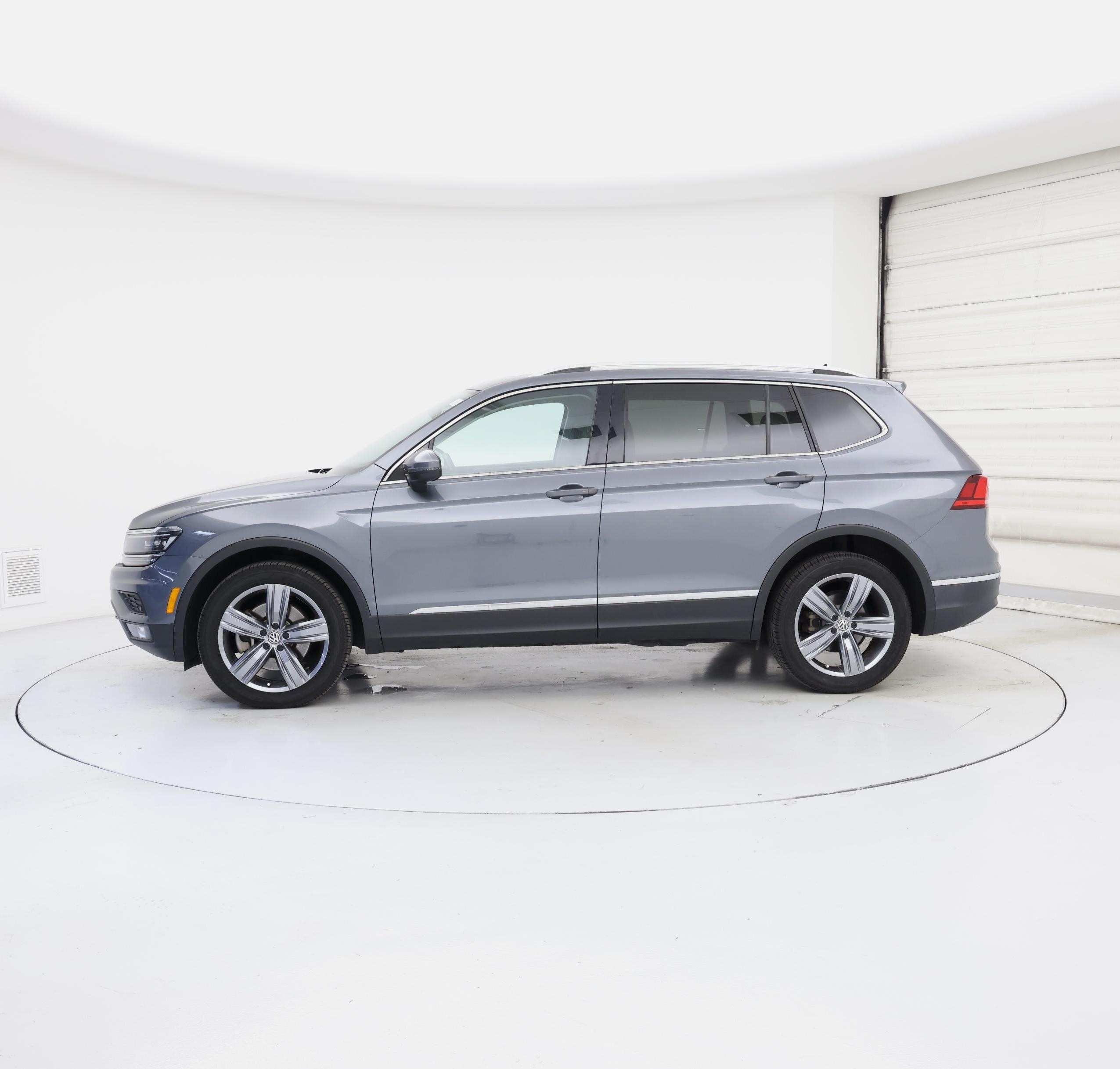 Thumbnail: 2019 Volkswagen Tiguan - 3