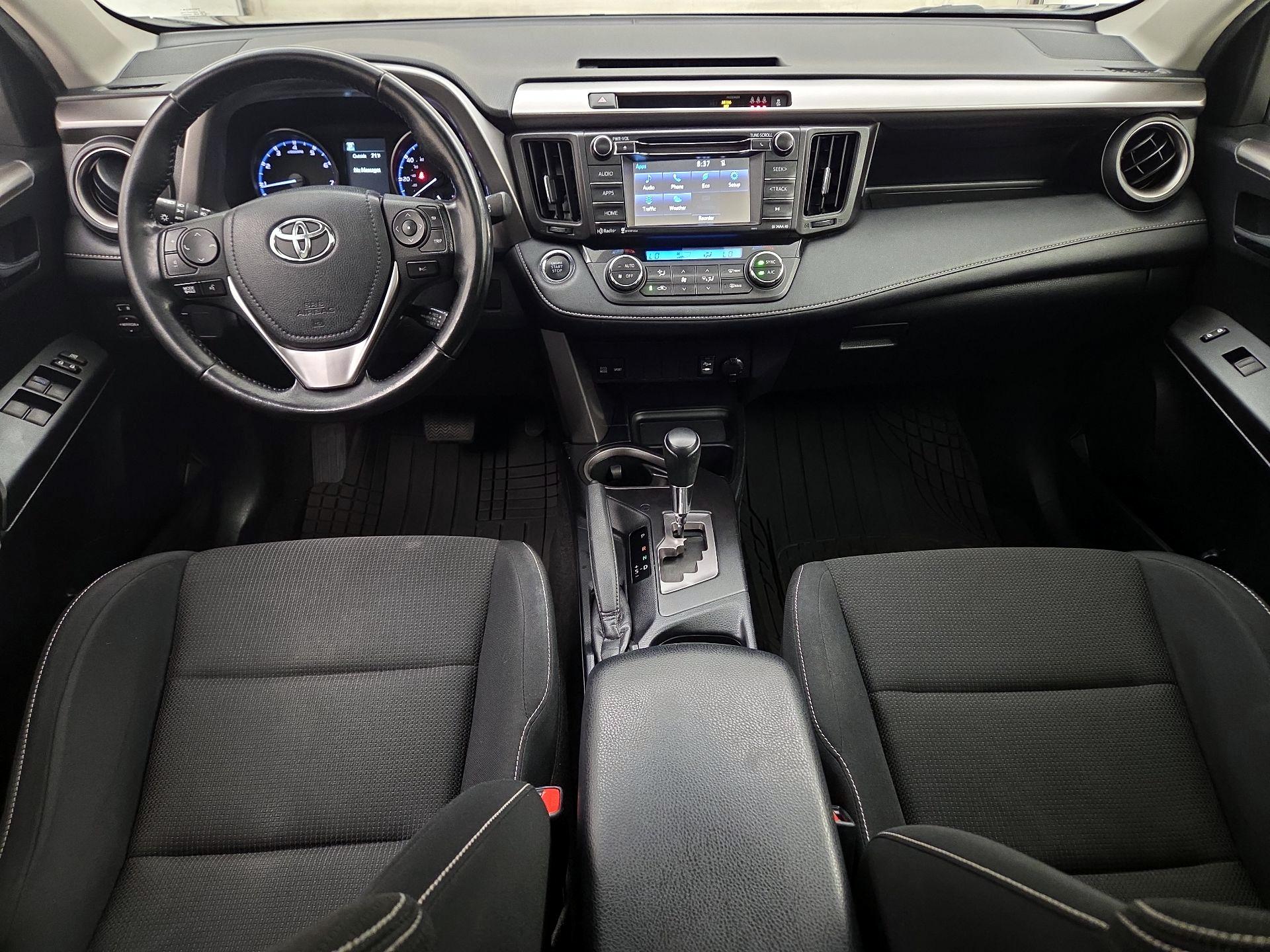 Thumbnail: 2017 Toyota RAV4 - 9