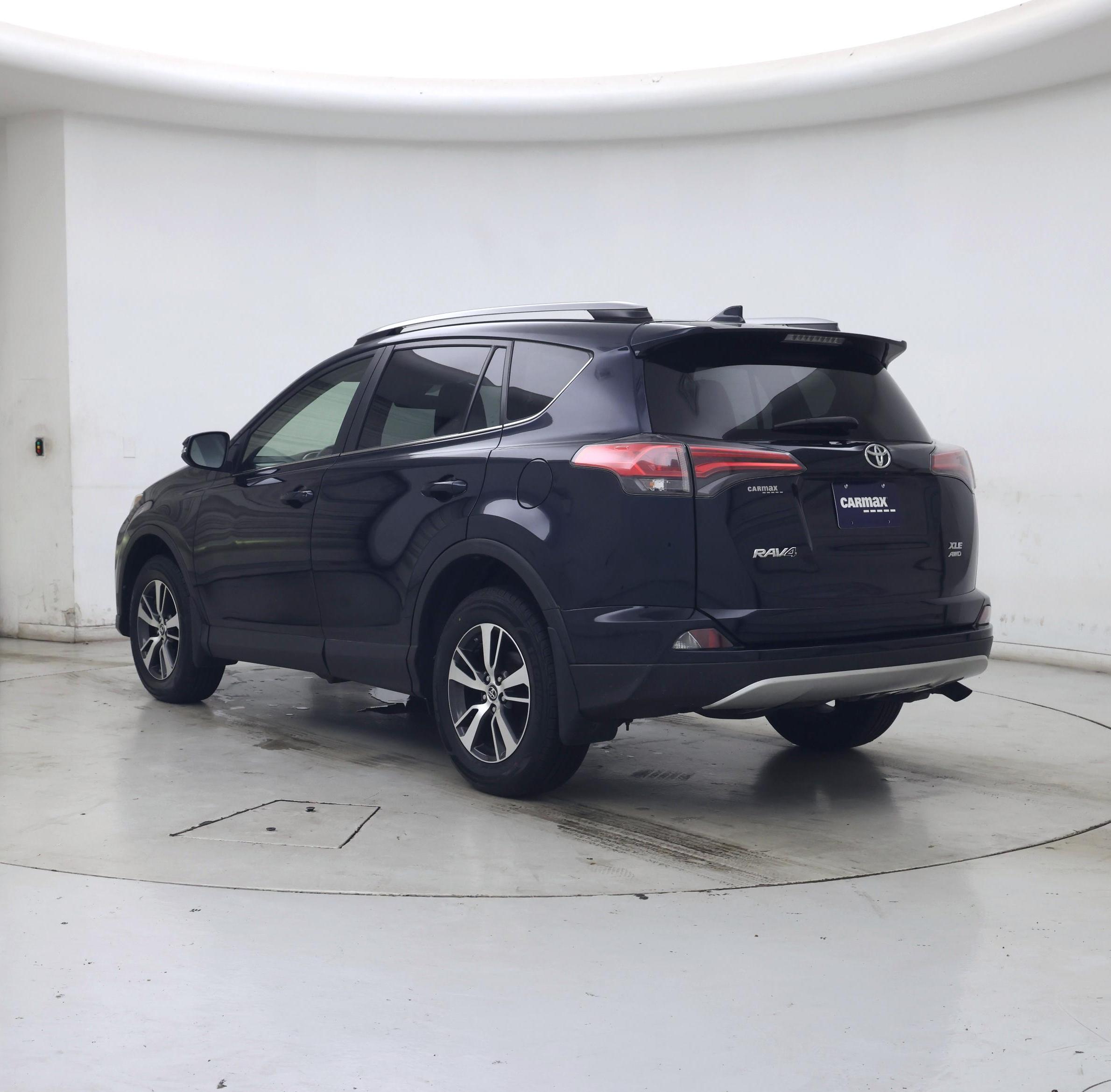 Thumbnail: 2017 Toyota RAV4 - 2