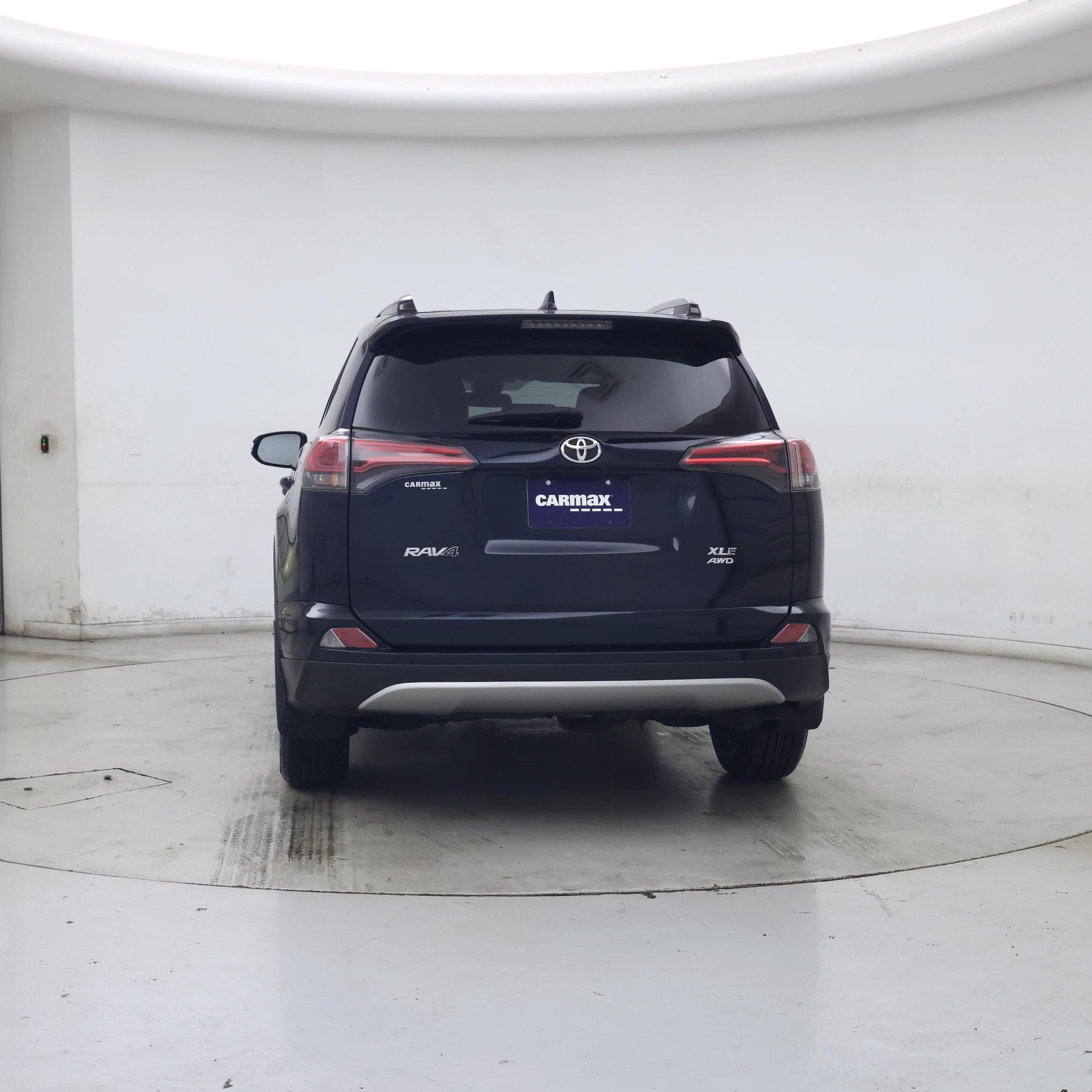 Thumbnail: 2017 Toyota RAV4 - 6