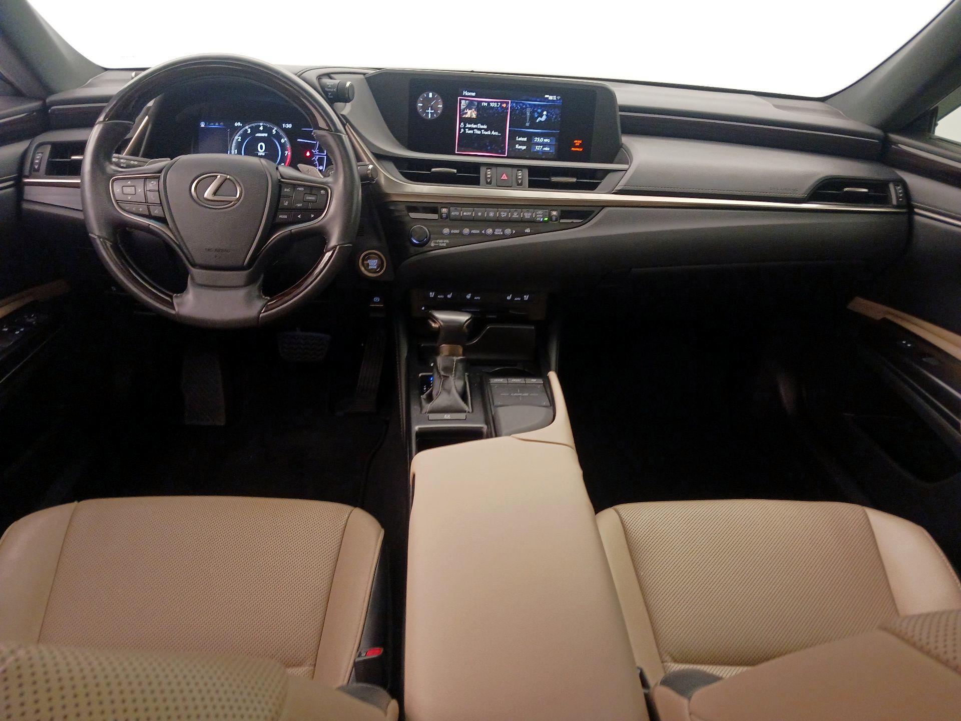 Thumbnail: 2019 Lexus ES - 9
