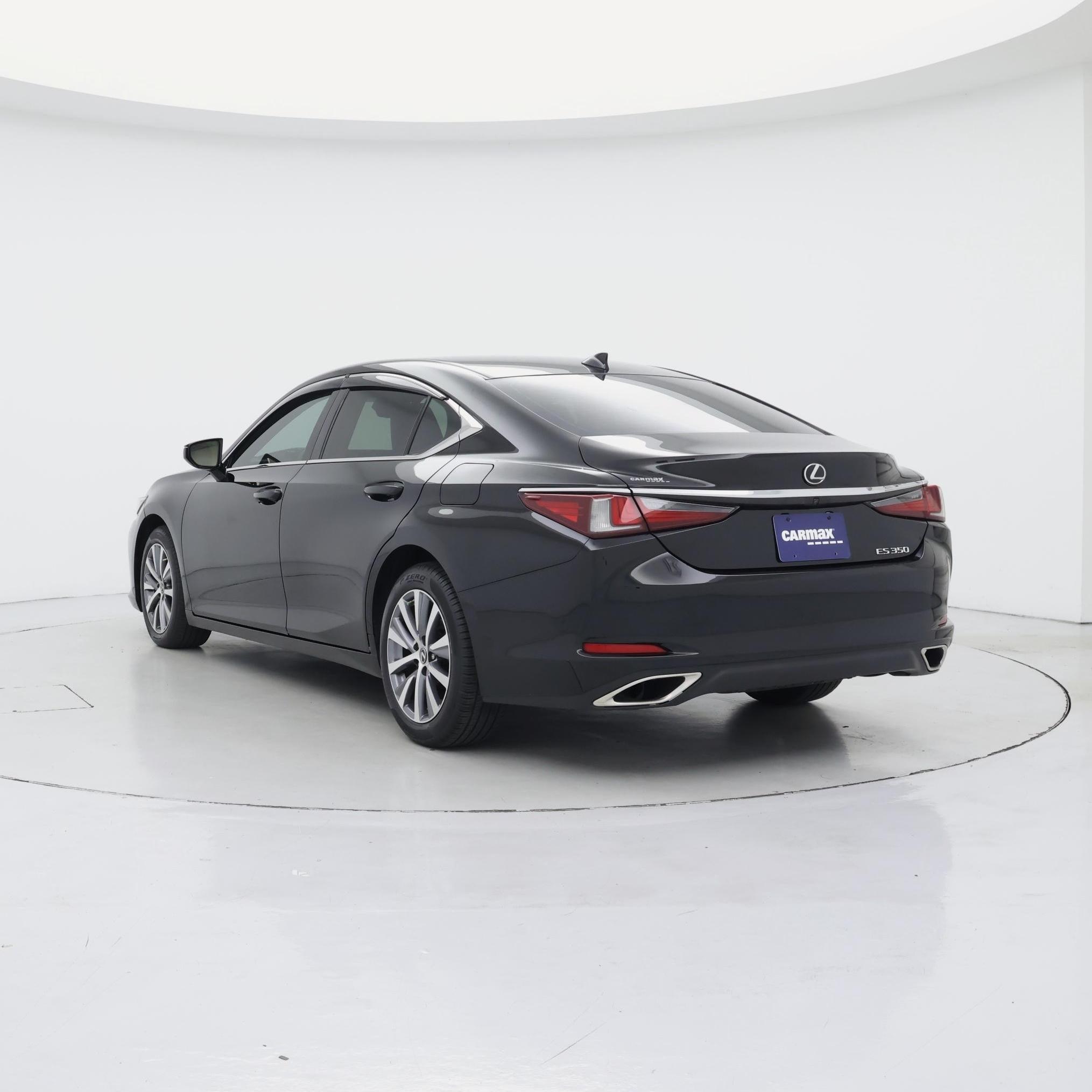 Thumbnail: 2019 Lexus ES - 2