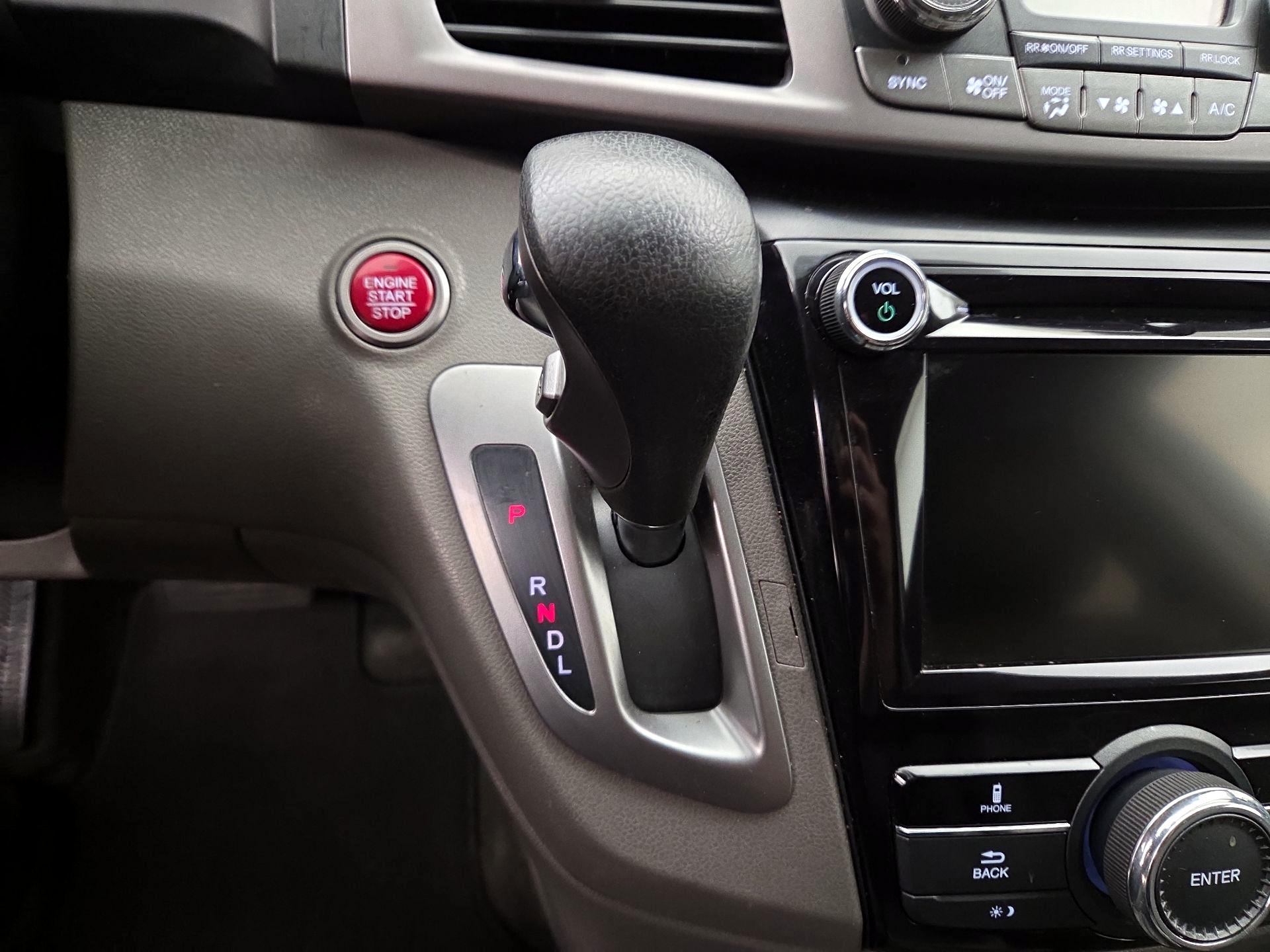 Thumbnail: 2015 Honda Odyssey - 17