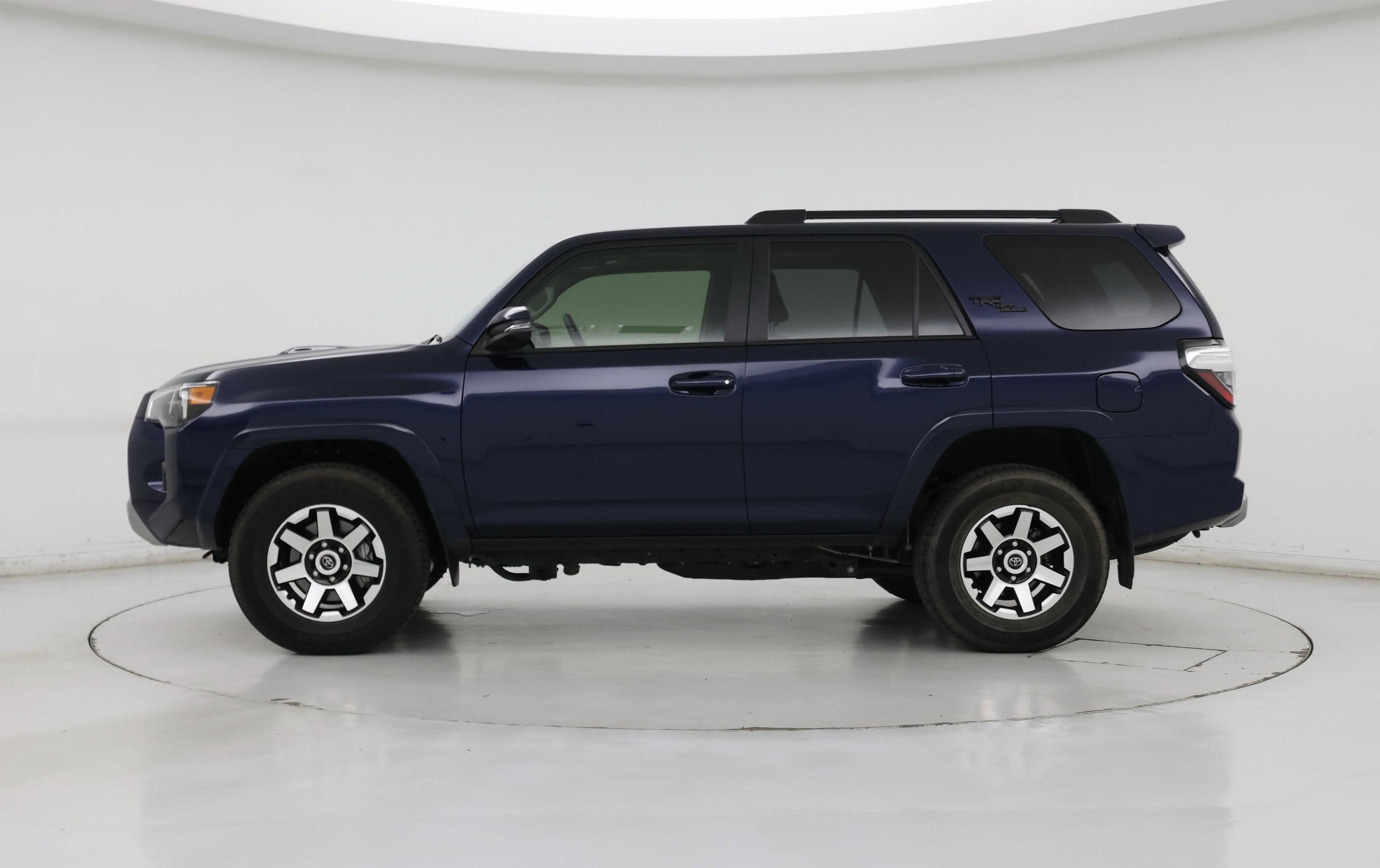 Thumbnail: 2023 Toyota 4Runner - 3